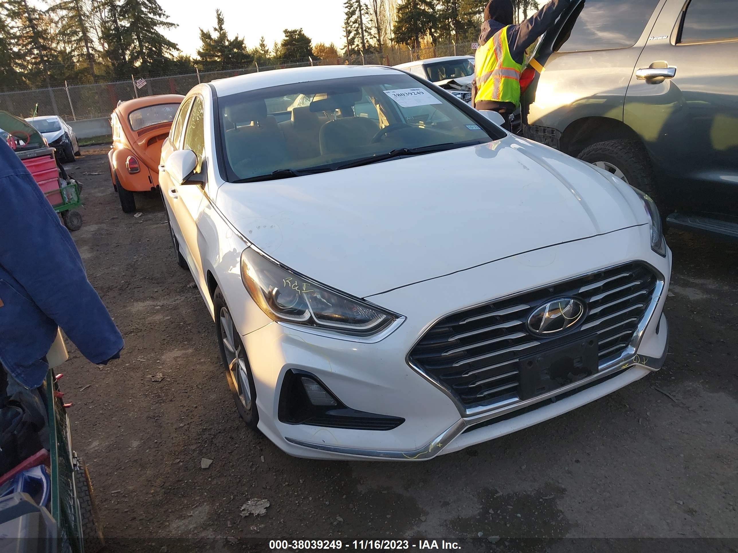 HYUNDAI SONATA 2018 5npe24af0jh673286