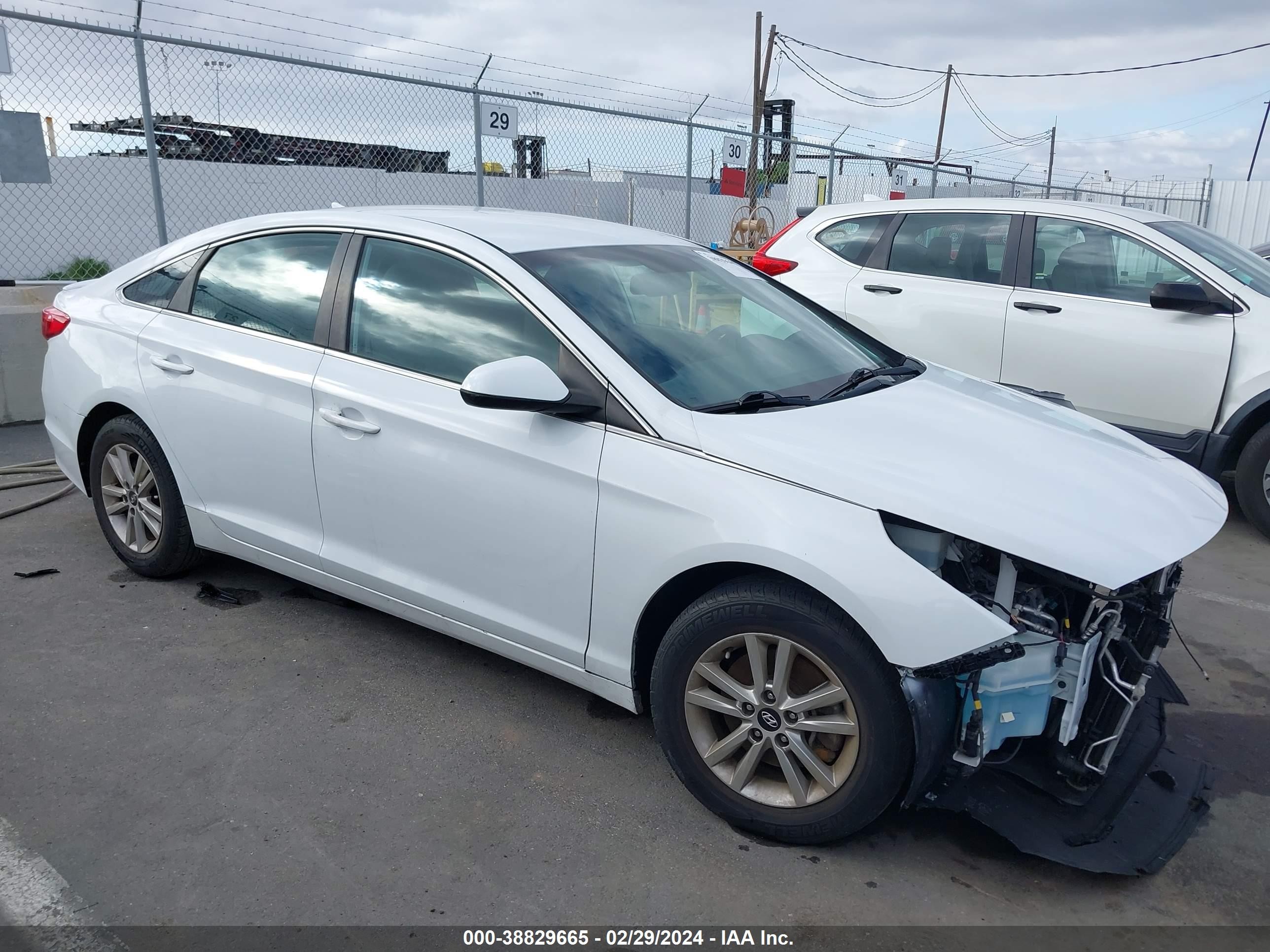 HYUNDAI SONATA 2016 5npe24af1gh274203