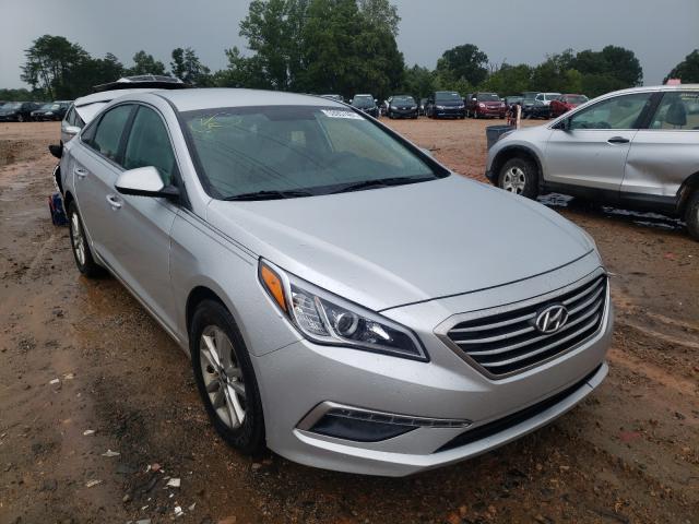 HYUNDAI SONATA SE 2015 5npe24af2fh051201