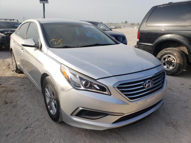 HYUNDAI SONATA SE 2017 5npe24af2hh448202