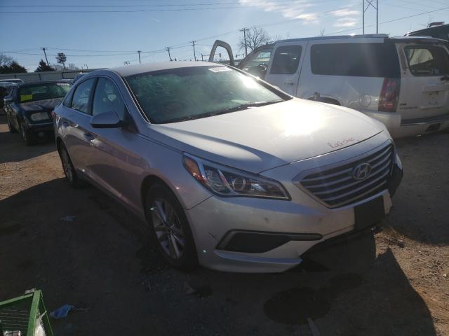 HYUNDAI SONATA SE 2017 5npe24af2hh476047