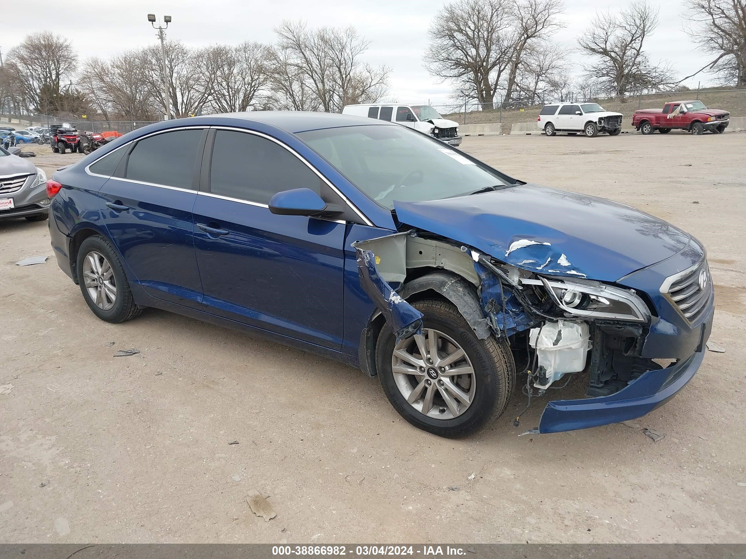 HYUNDAI SONATA 2015 5npe24af4fh170111