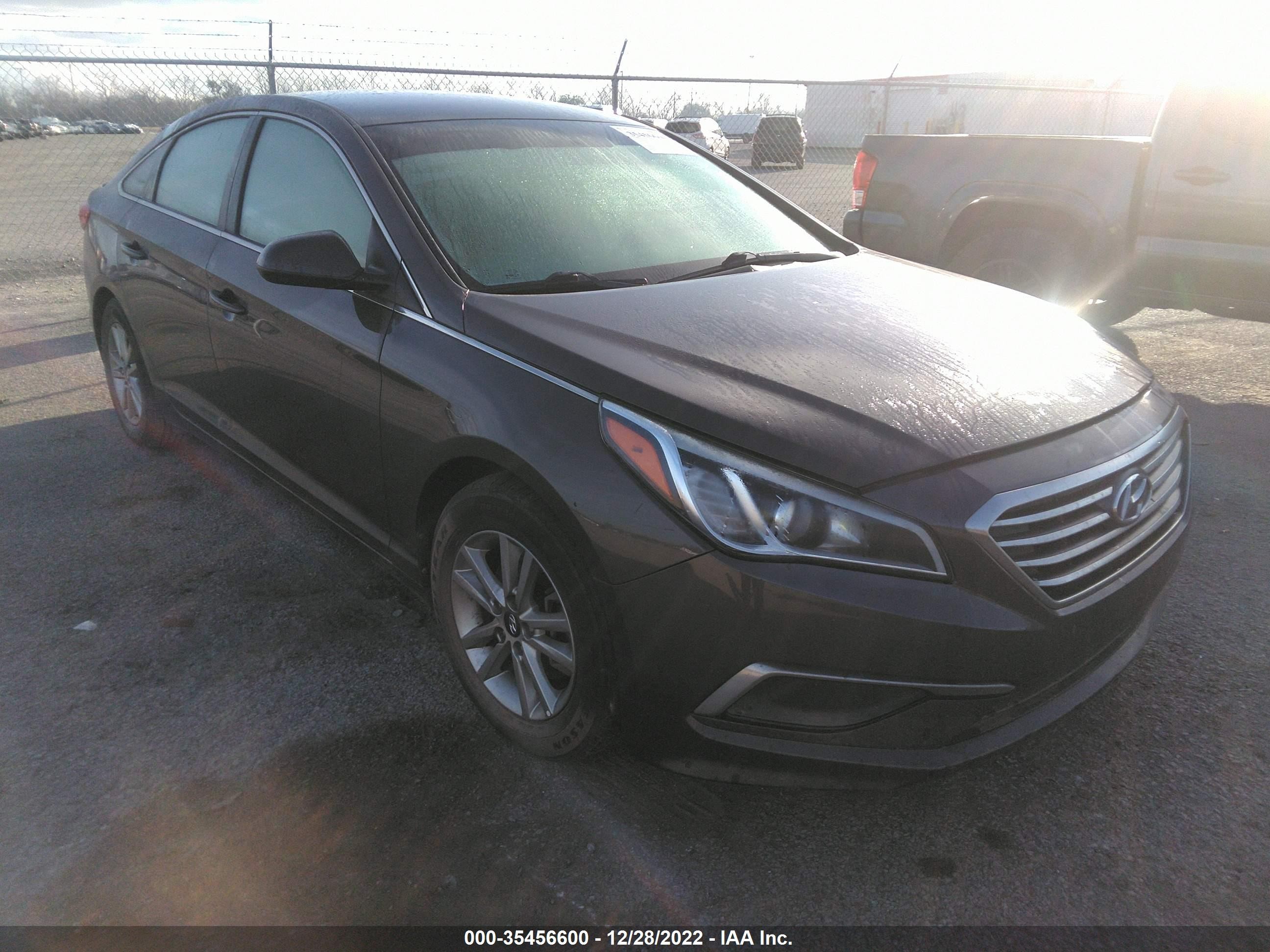 HYUNDAI SONATA 2017 5npe24af4hh500641