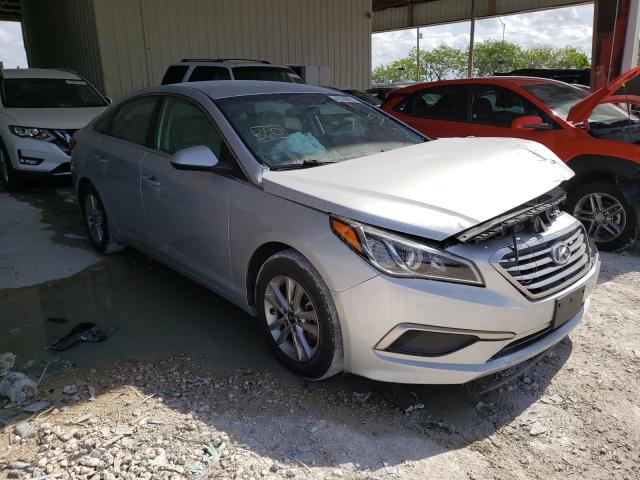 HYUNDAI SONATA SE 2017 5npe24af5hh470467