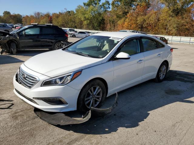 HYUNDAI SONATA SE 2015 5npe24af7fh160611