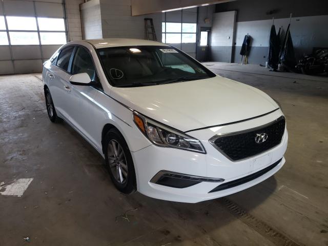 HYUNDAI SONATA SE 2015 5npe24afxfh211180