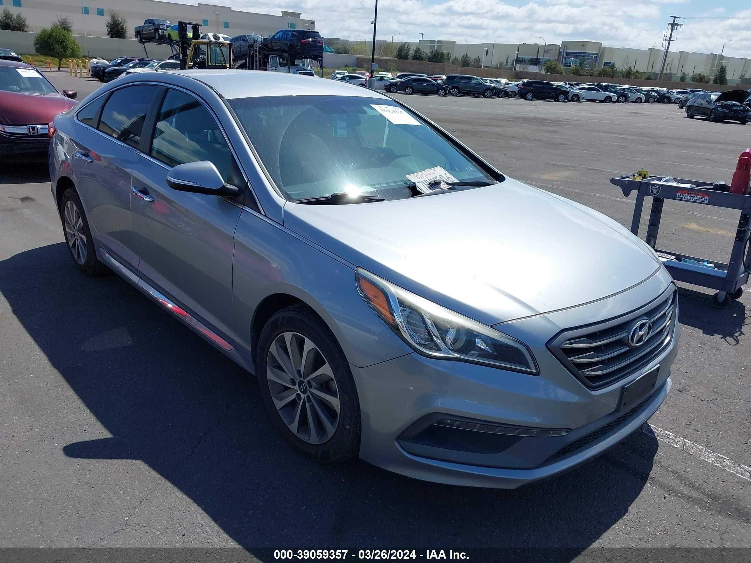 HYUNDAI SONATA 2015 5npe34af1fh070528