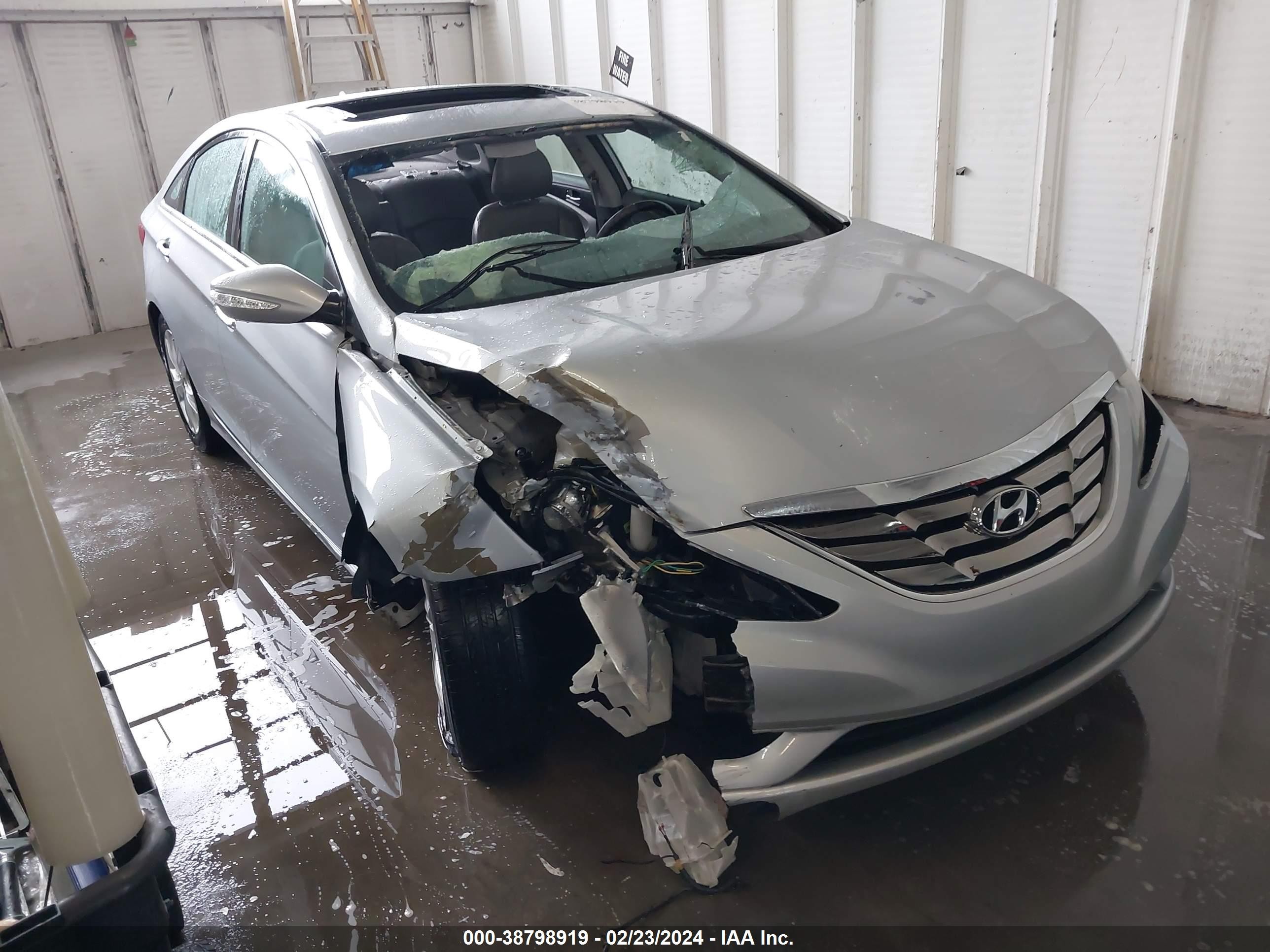 HYUNDAI SONATA 2011 5npec4ac0bh109660