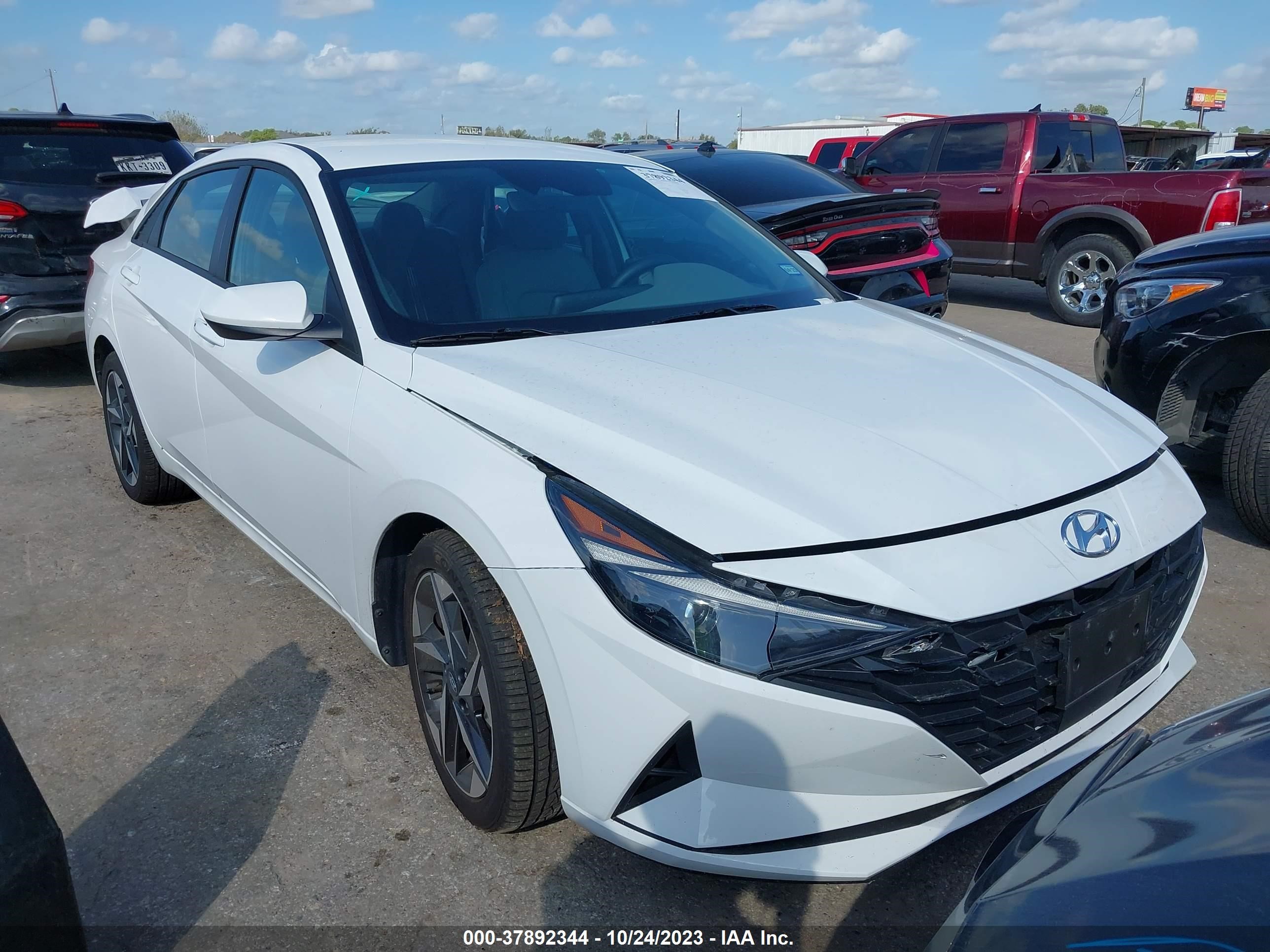 HYUNDAI ELANTRA 2023 5npls4agxph111176