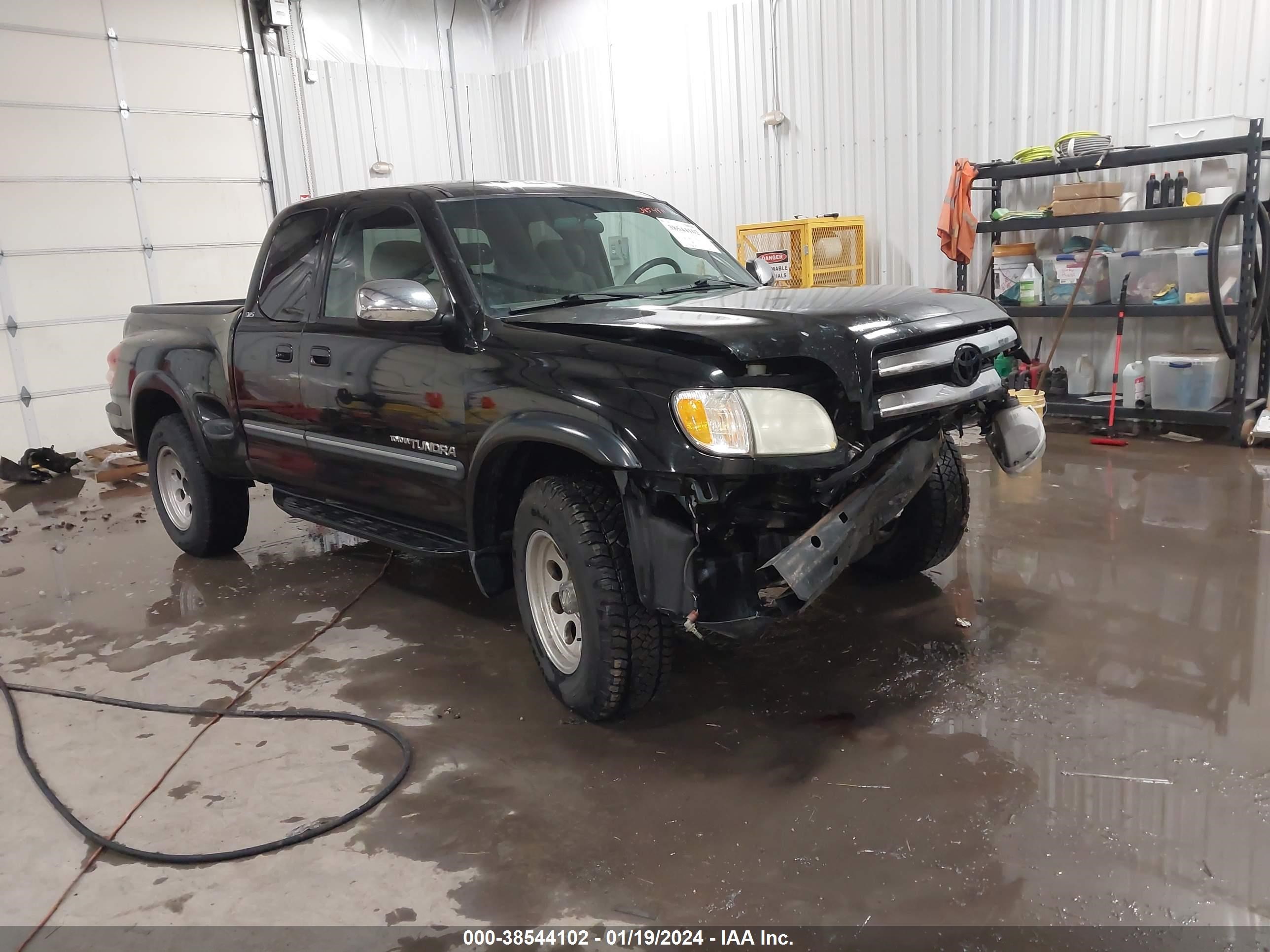 TOYOTA TUNDRA 2004 5tbbt44104s451922