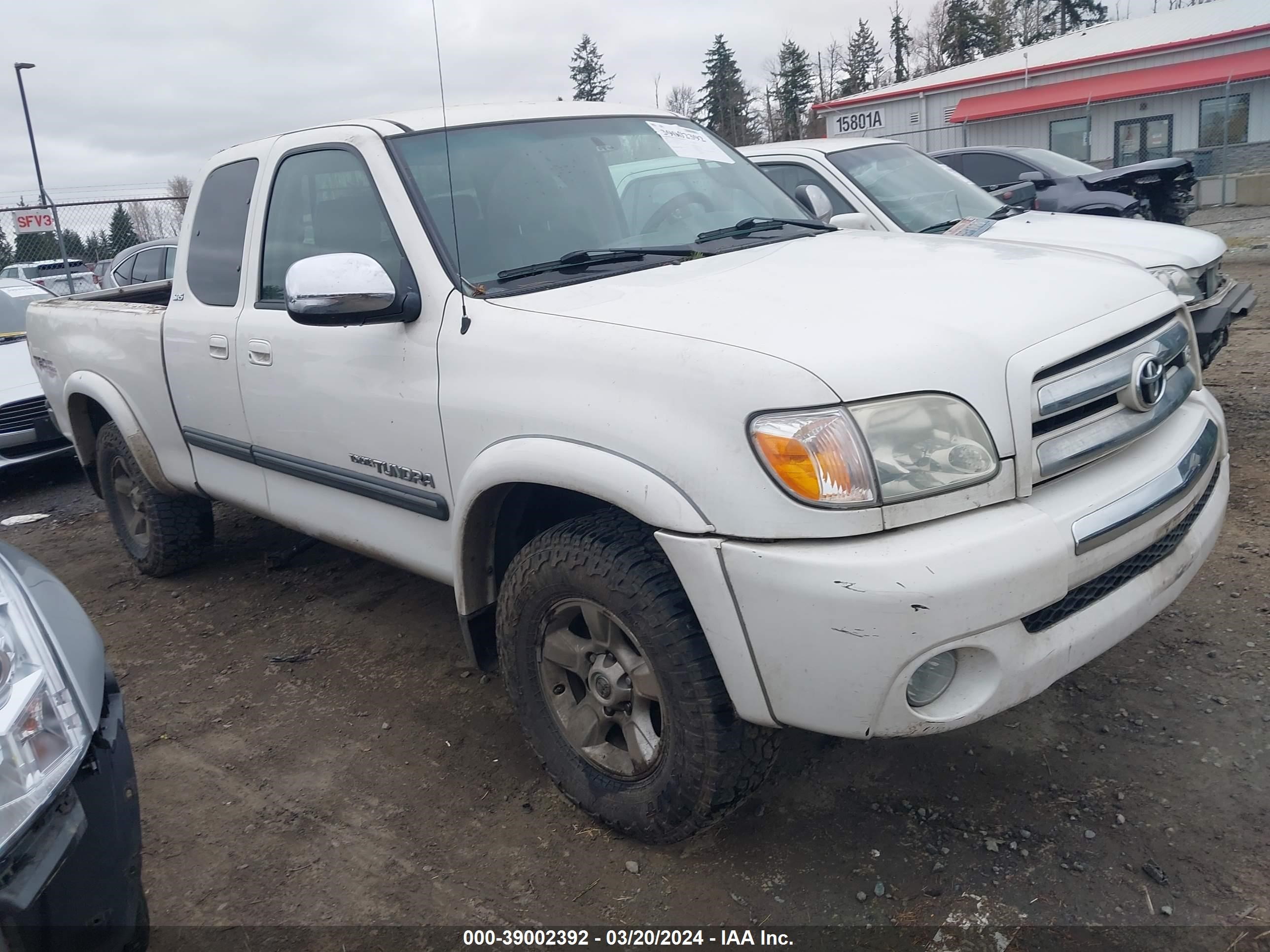 TOYOTA TUNDRA 2005 5tbbt44125s458131