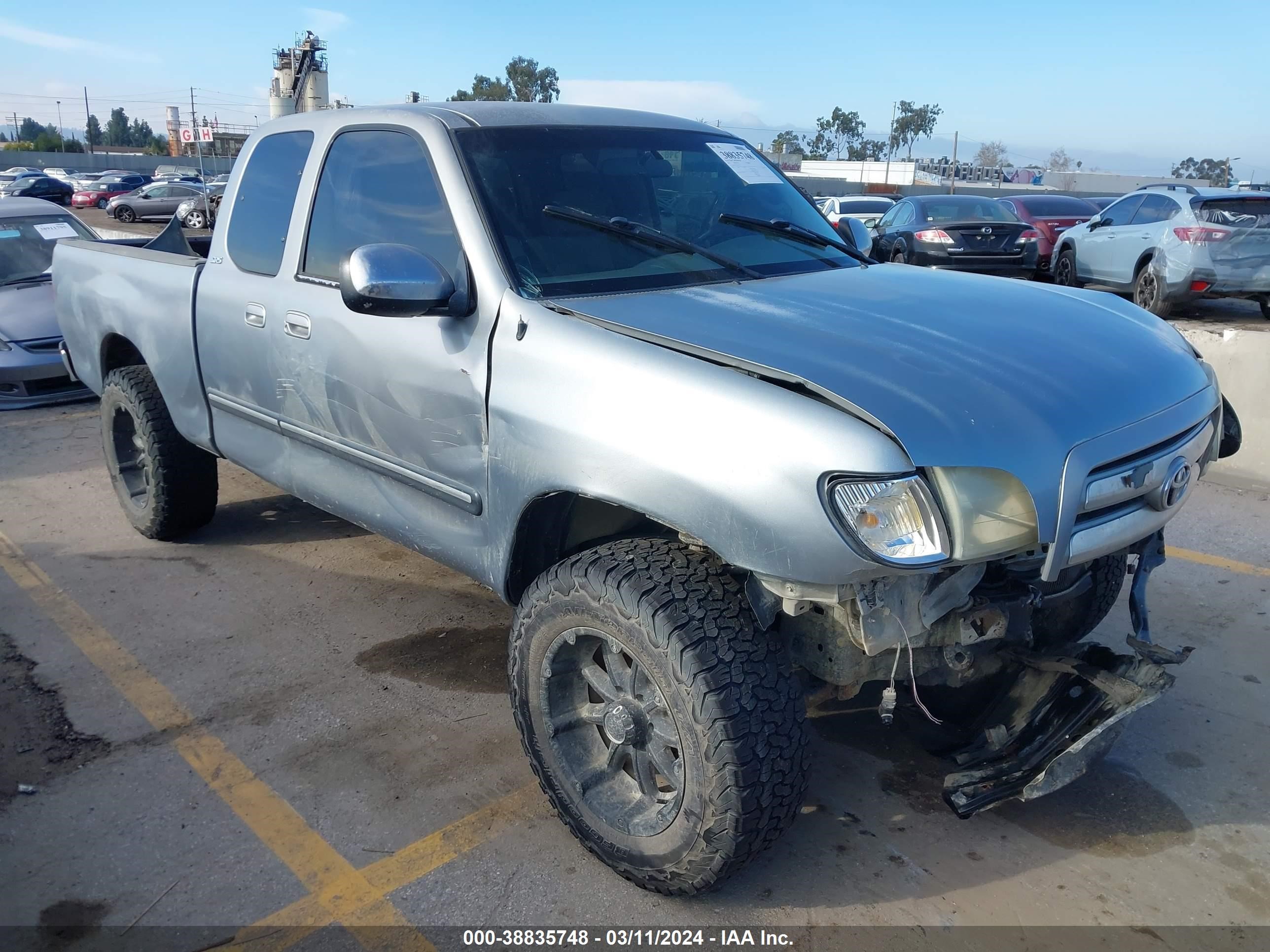 TOYOTA TUNDRA 2003 5tbbt44133s333779