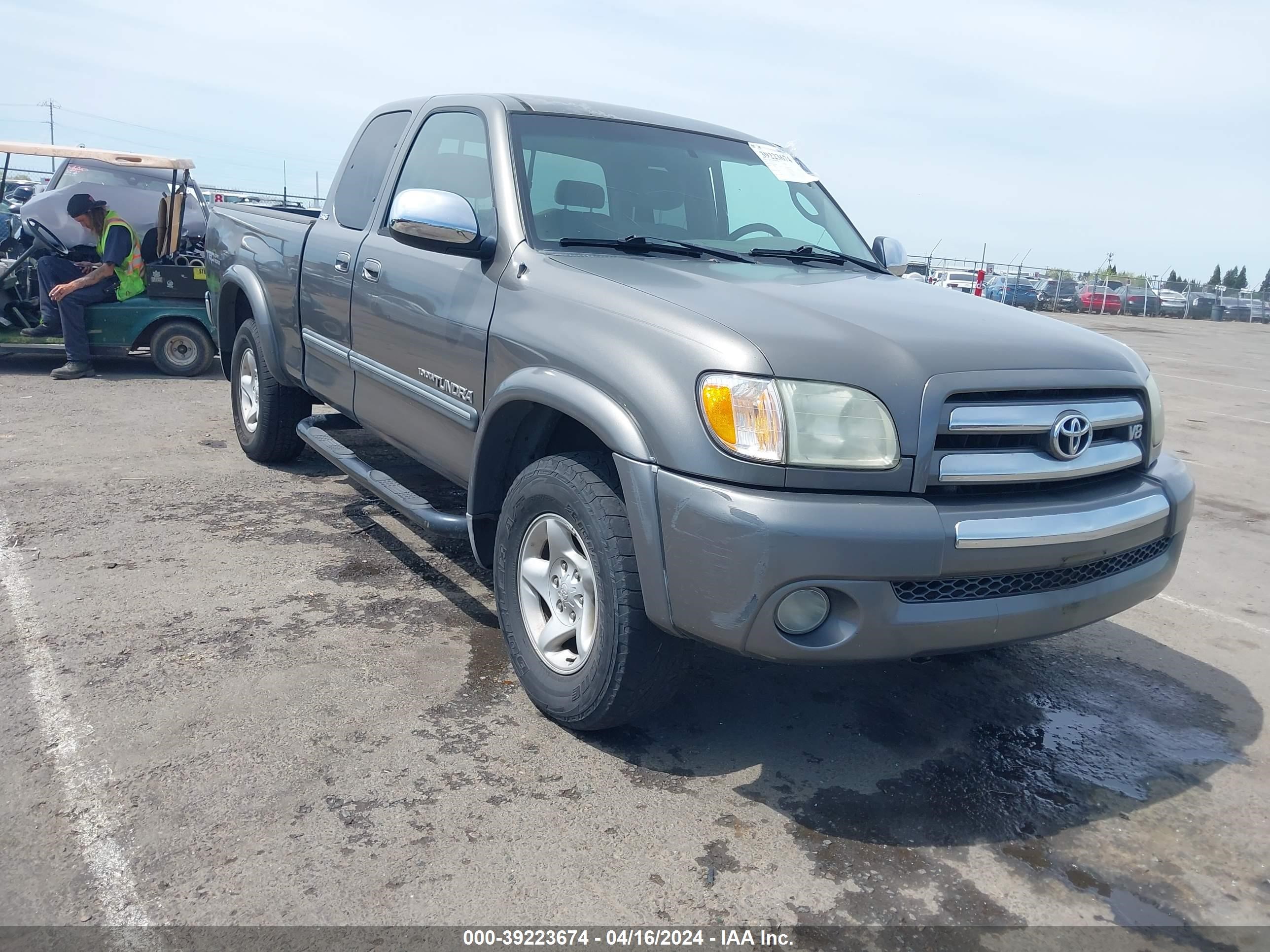 TOYOTA TUNDRA 2003 5tbbt44153s349238