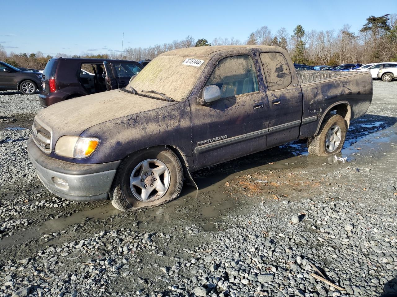 TOYOTA TUNDRA 2000 5tbbt4415ys001530