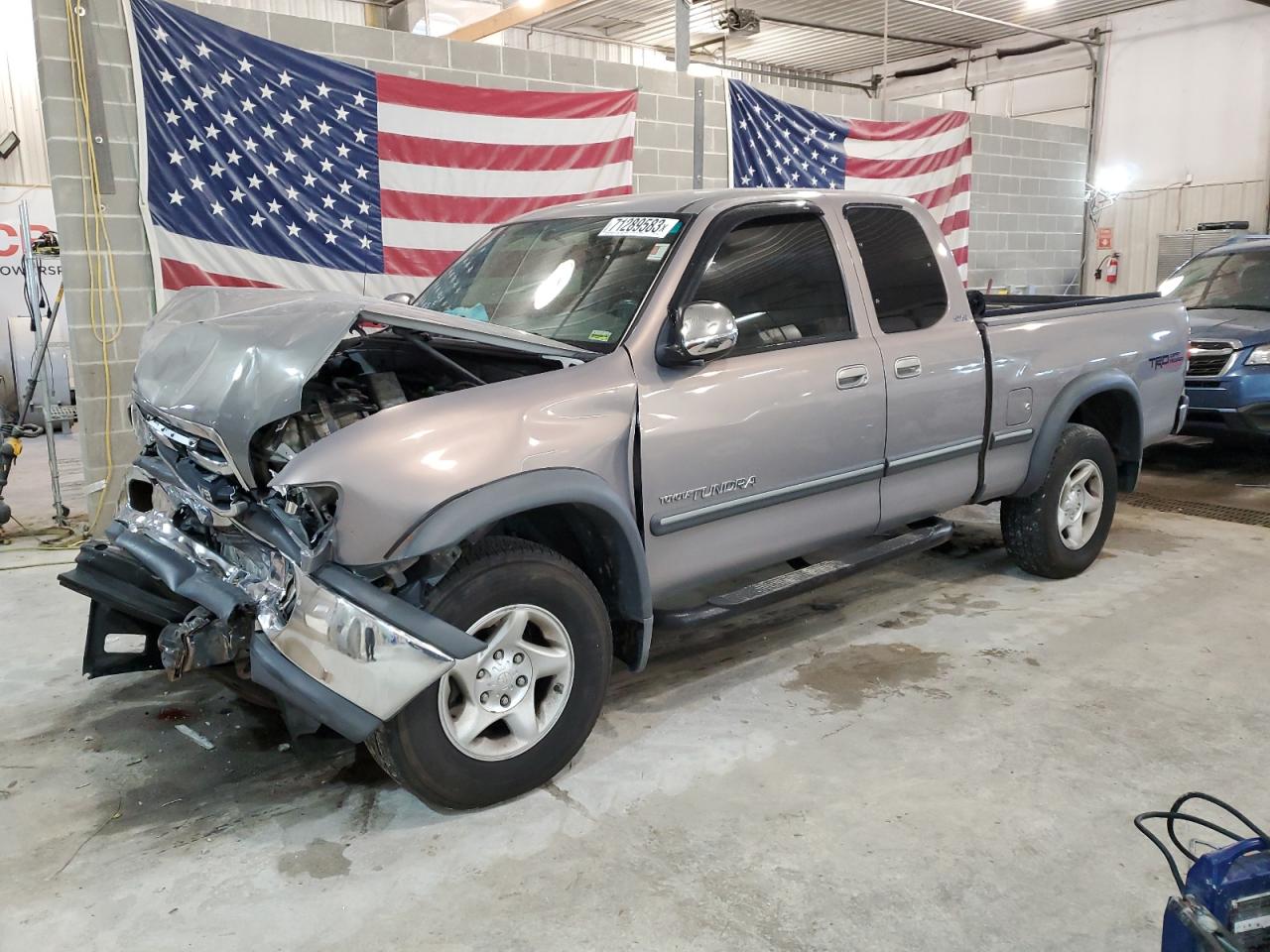 TOYOTA TUNDRA 2002 5tbbt44162s250443