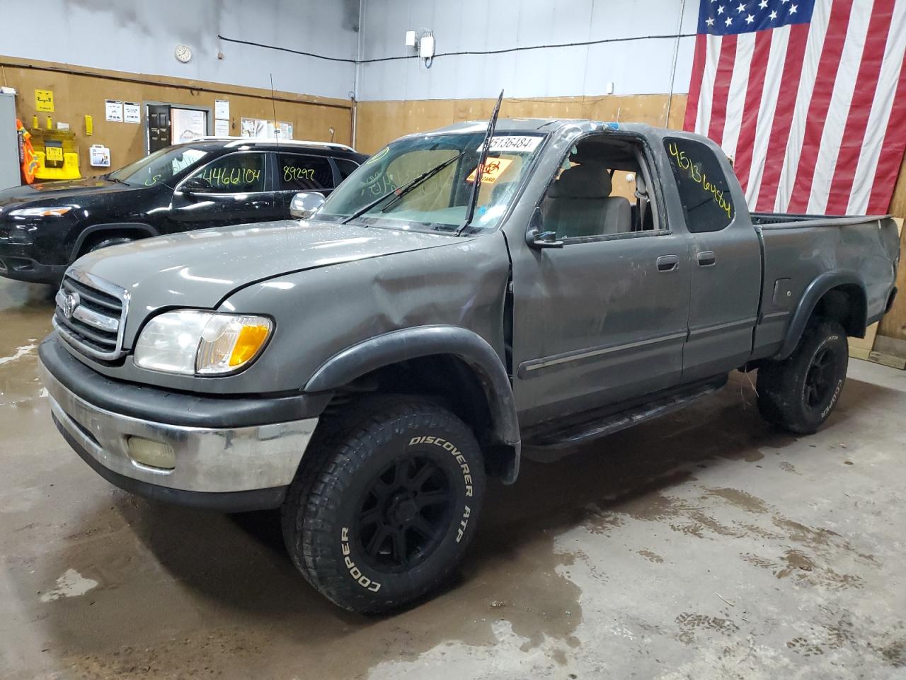 TOYOTA TUNDRA 2000 5tbbt4416ys012374