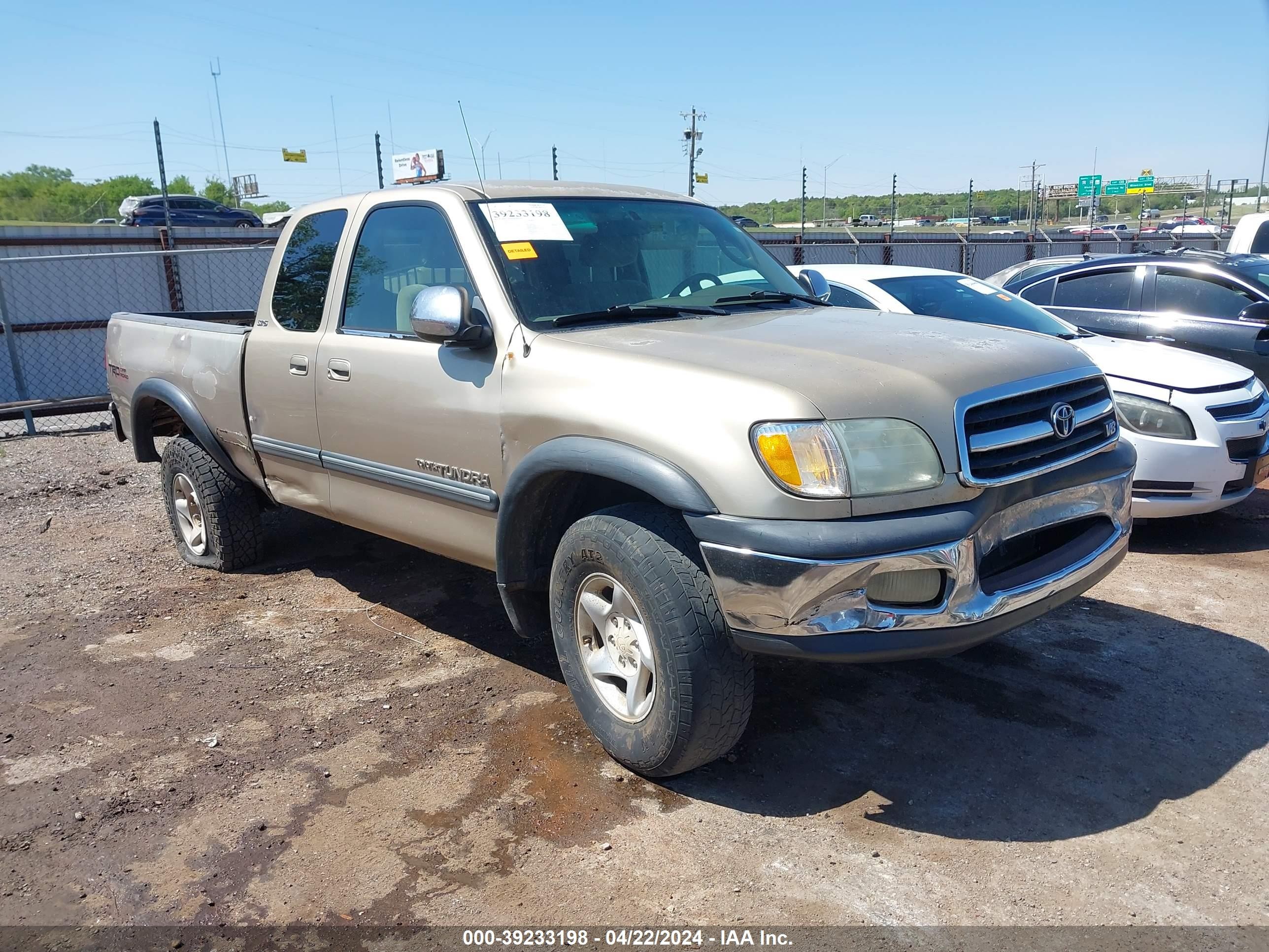 TOYOTA TUNDRA 2002 5tbbt44182s284612