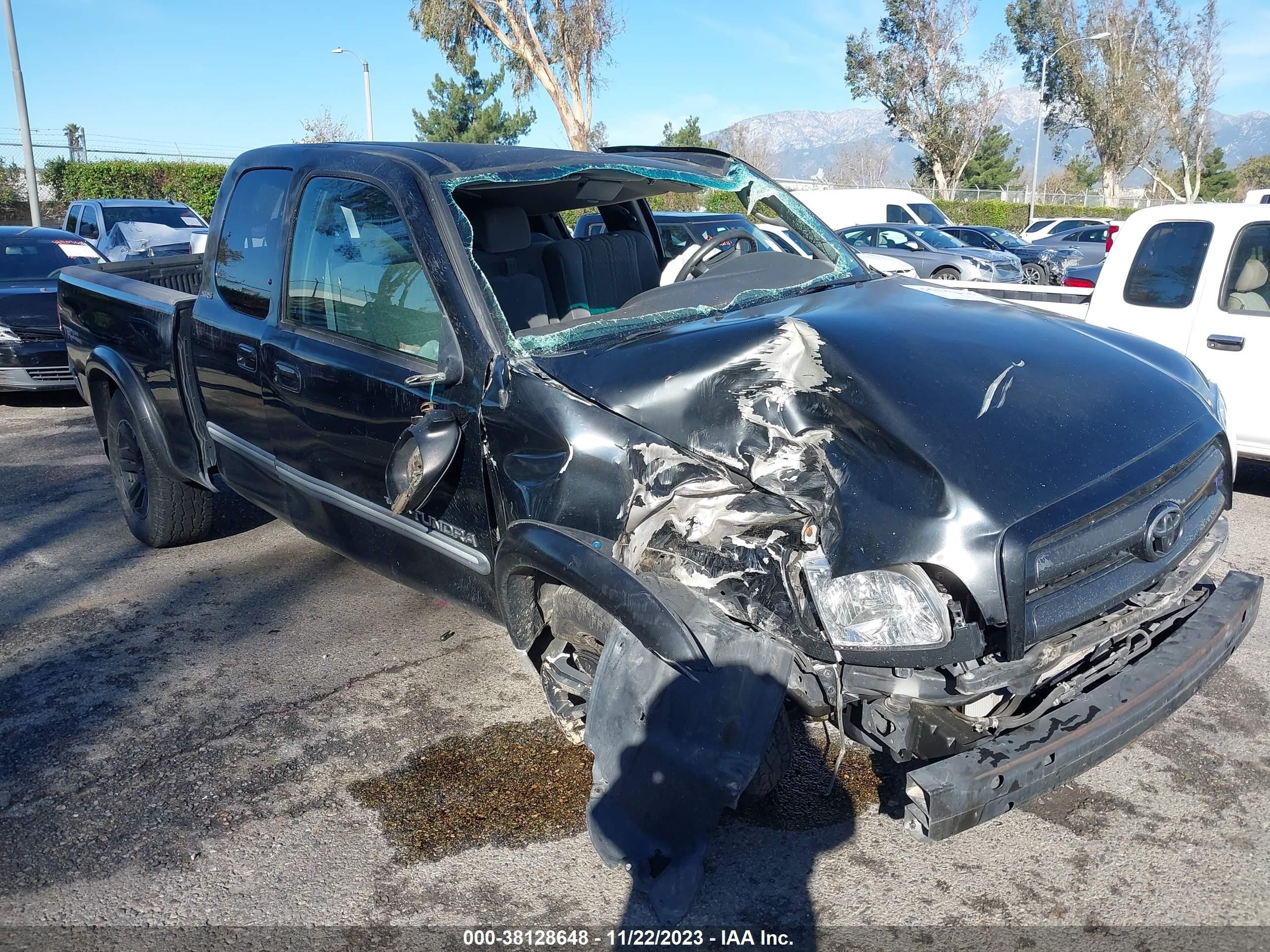 TOYOTA TUNDRA 2005 5tbbt44185s458330