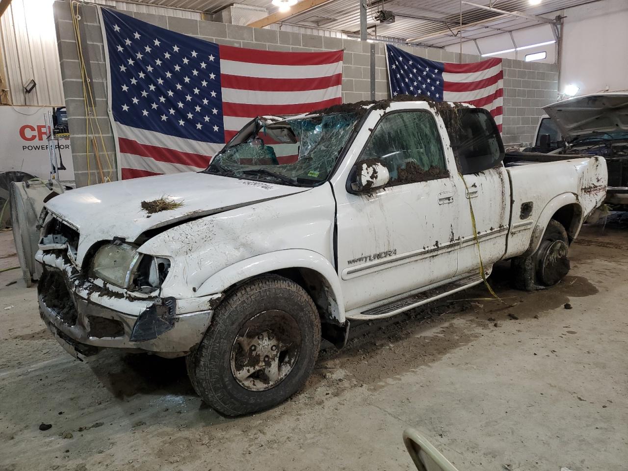 TOYOTA TUNDRA 2000 5tbbt4810ys084469