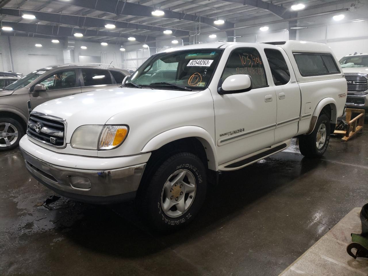 TOYOTA TUNDRA 2000 5tbbt4813ys032866