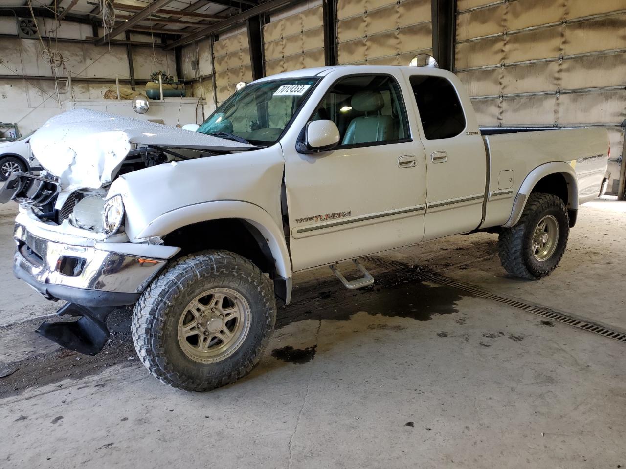 TOYOTA TUNDRA 2000 5tbbt4815ys031718