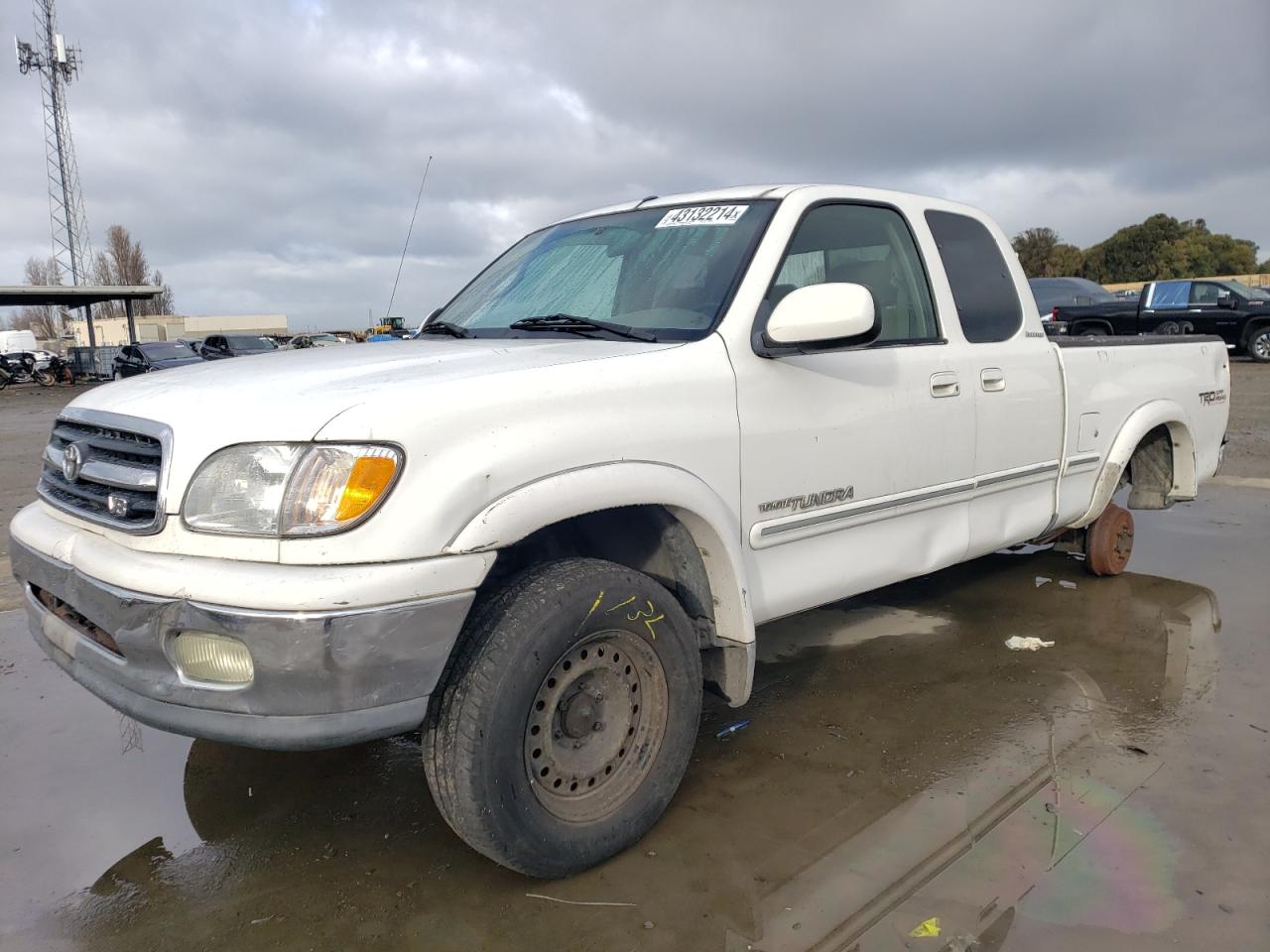 TOYOTA TUNDRA 2002 5tbbt48162s317410