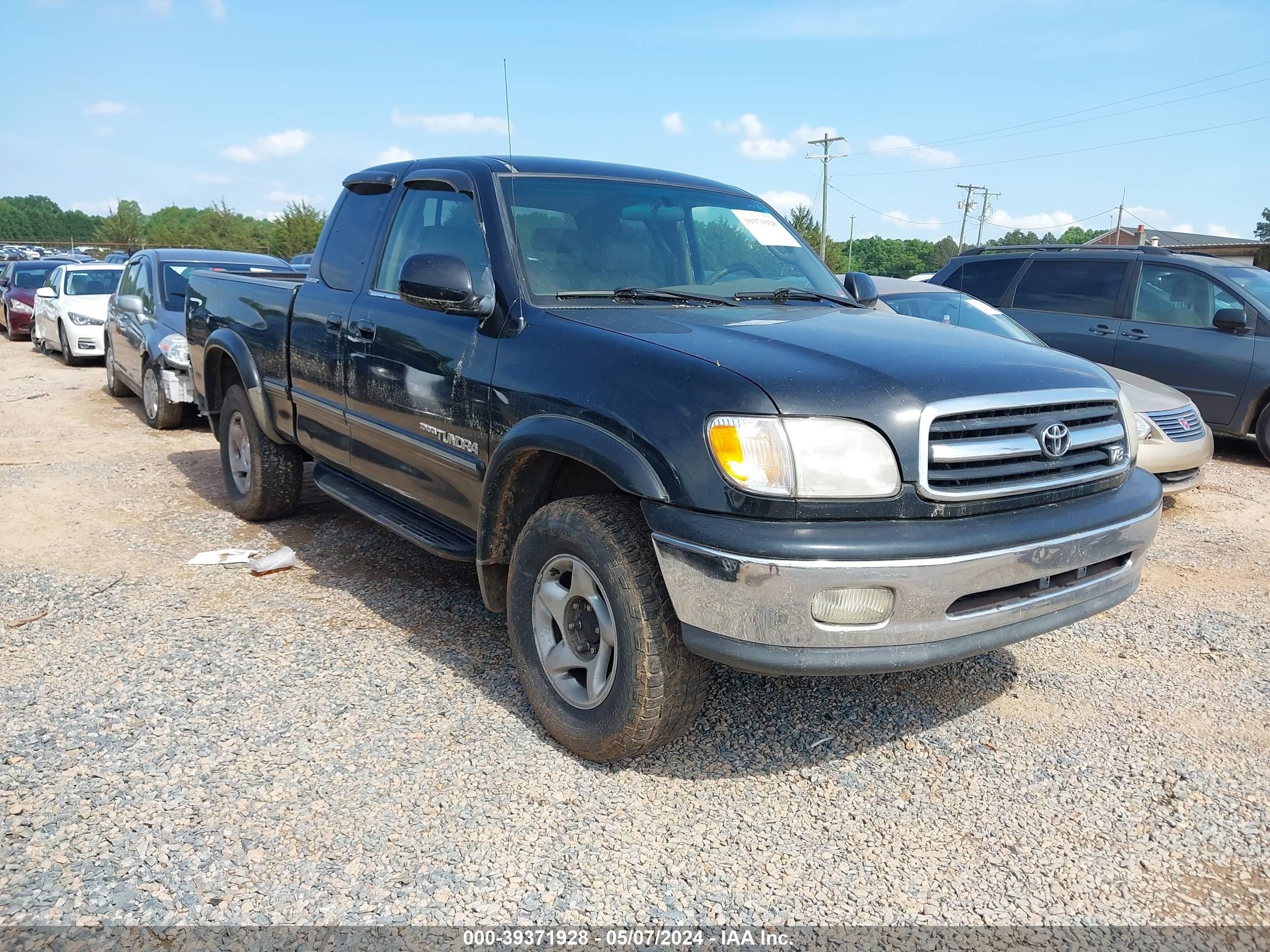 TOYOTA TUNDRA 2000 5tbbt4816ys078675