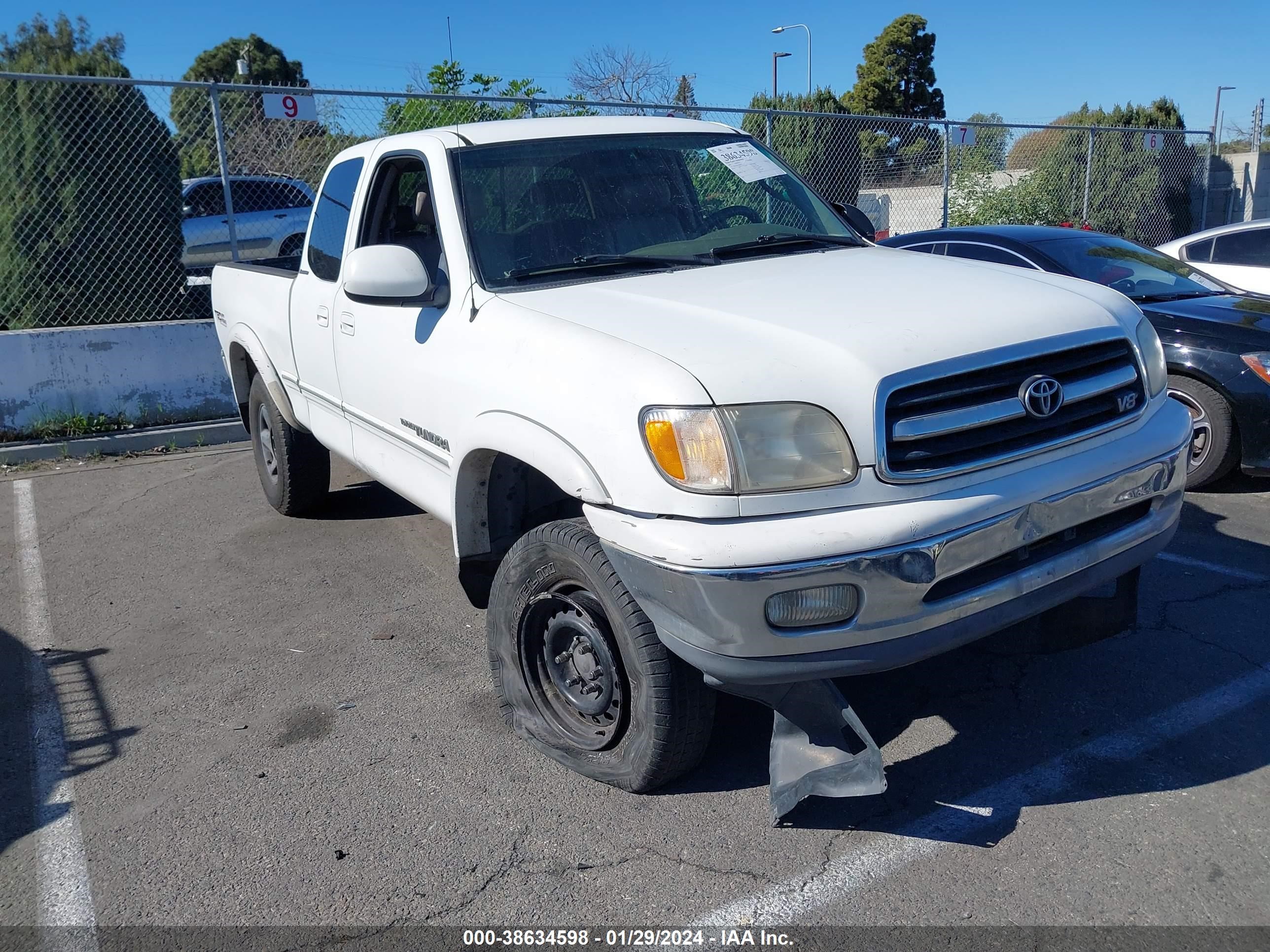 TOYOTA TUNDRA 2000 5tbbt4816ys099767