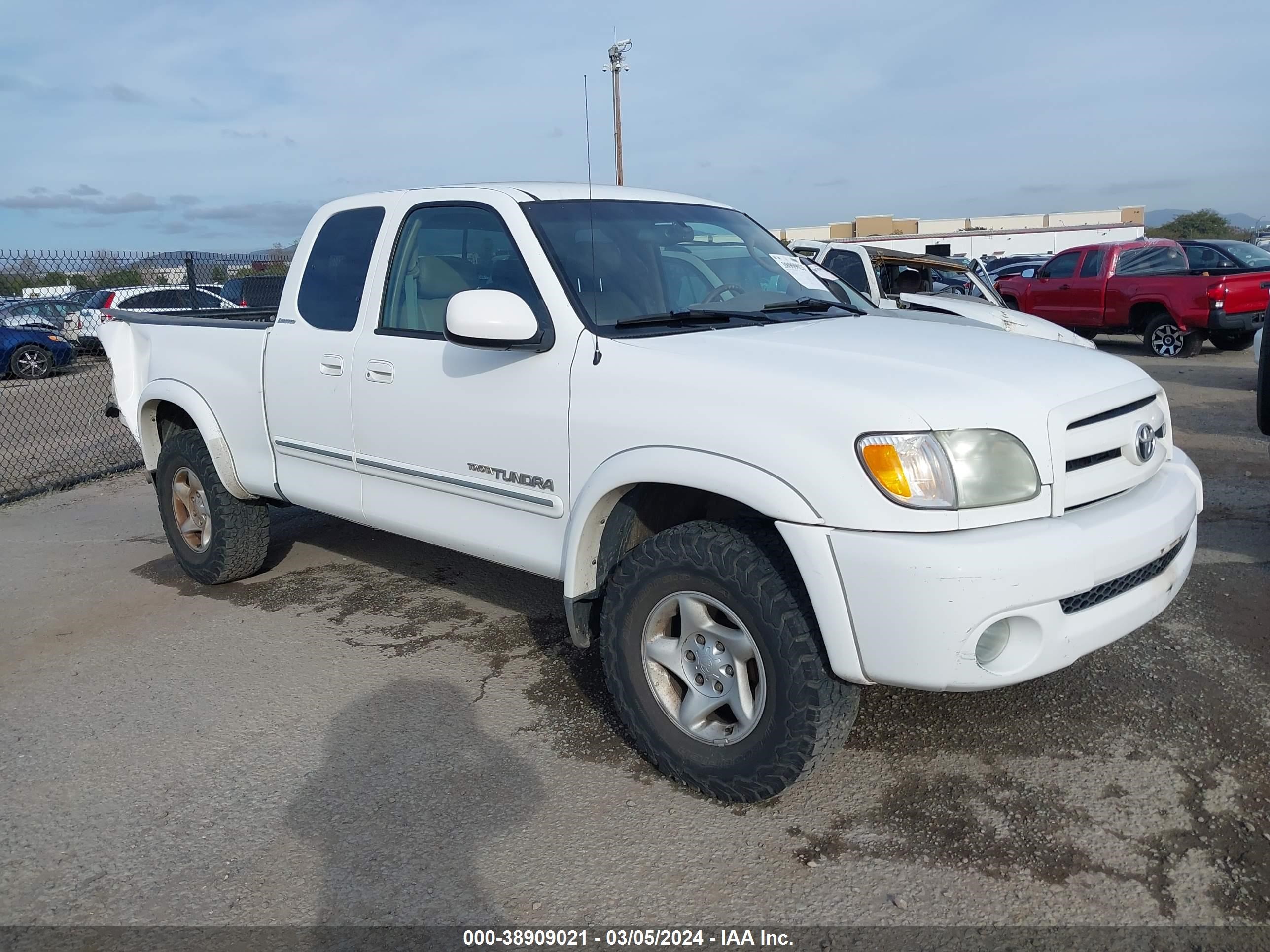 TOYOTA TUNDRA 2004 5tbbt48174s452818