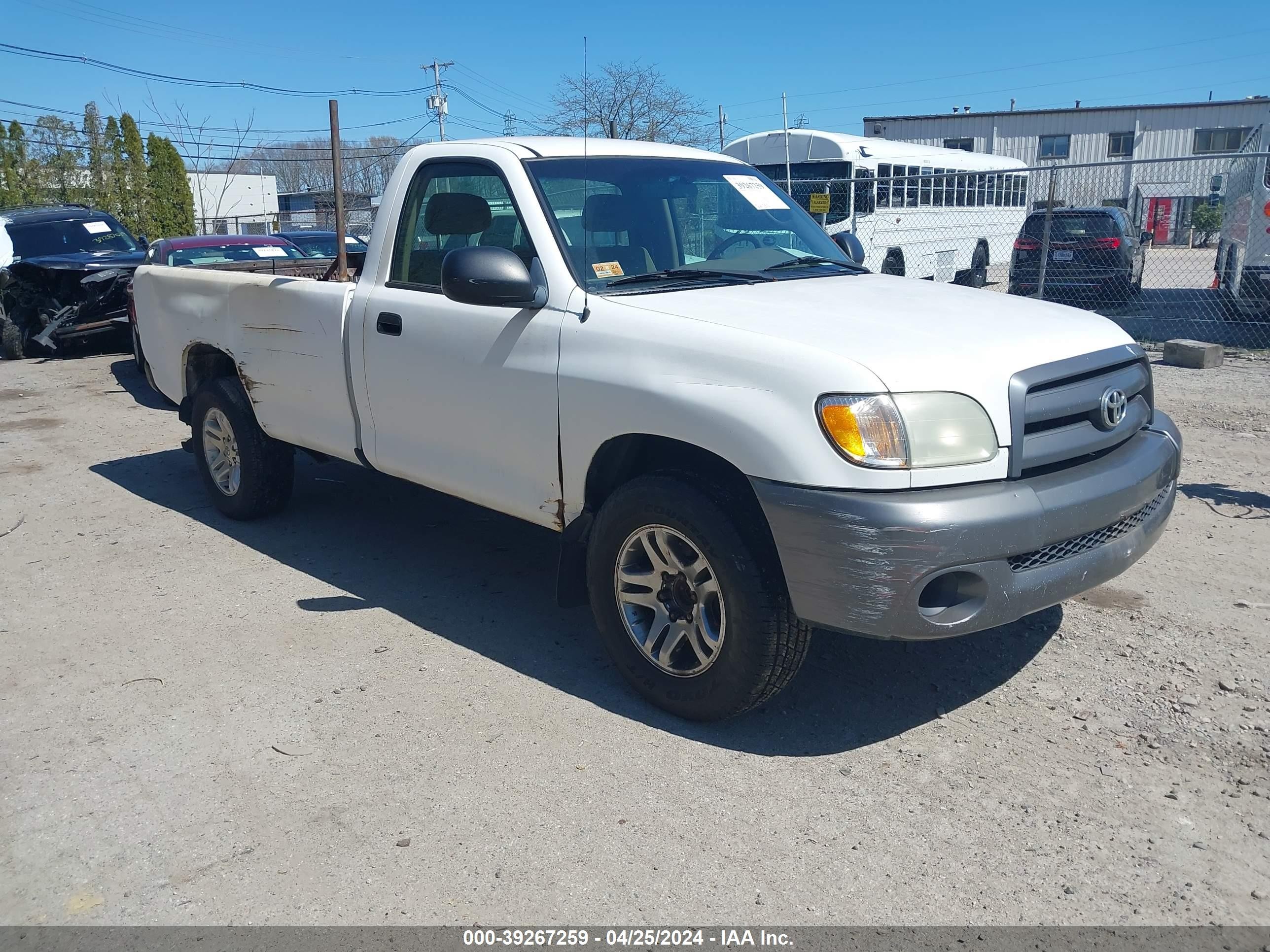 TOYOTA TUNDRA 2004 5tbjn32104s442060