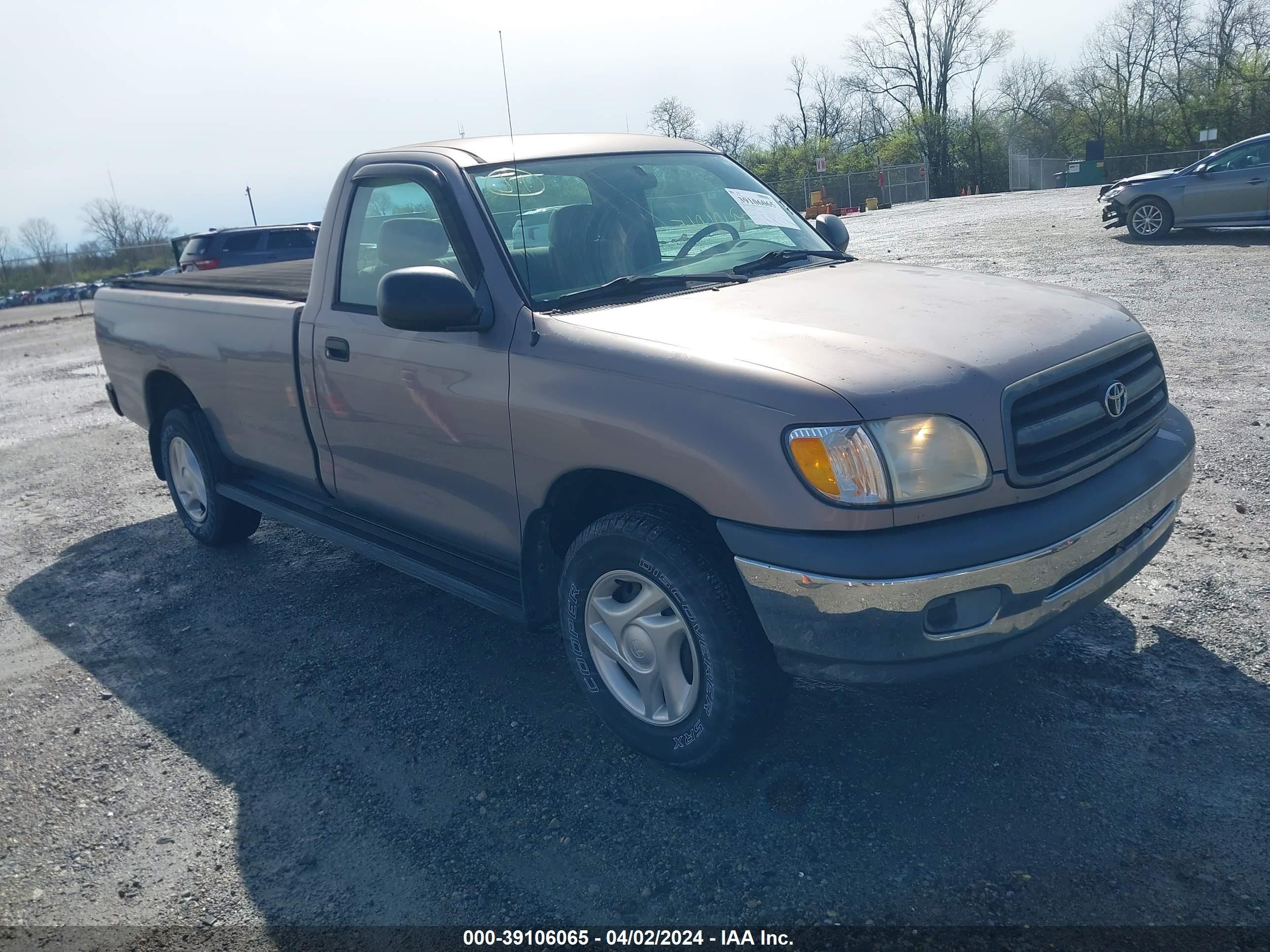 TOYOTA TUNDRA 2002 5tbjn32152s275708