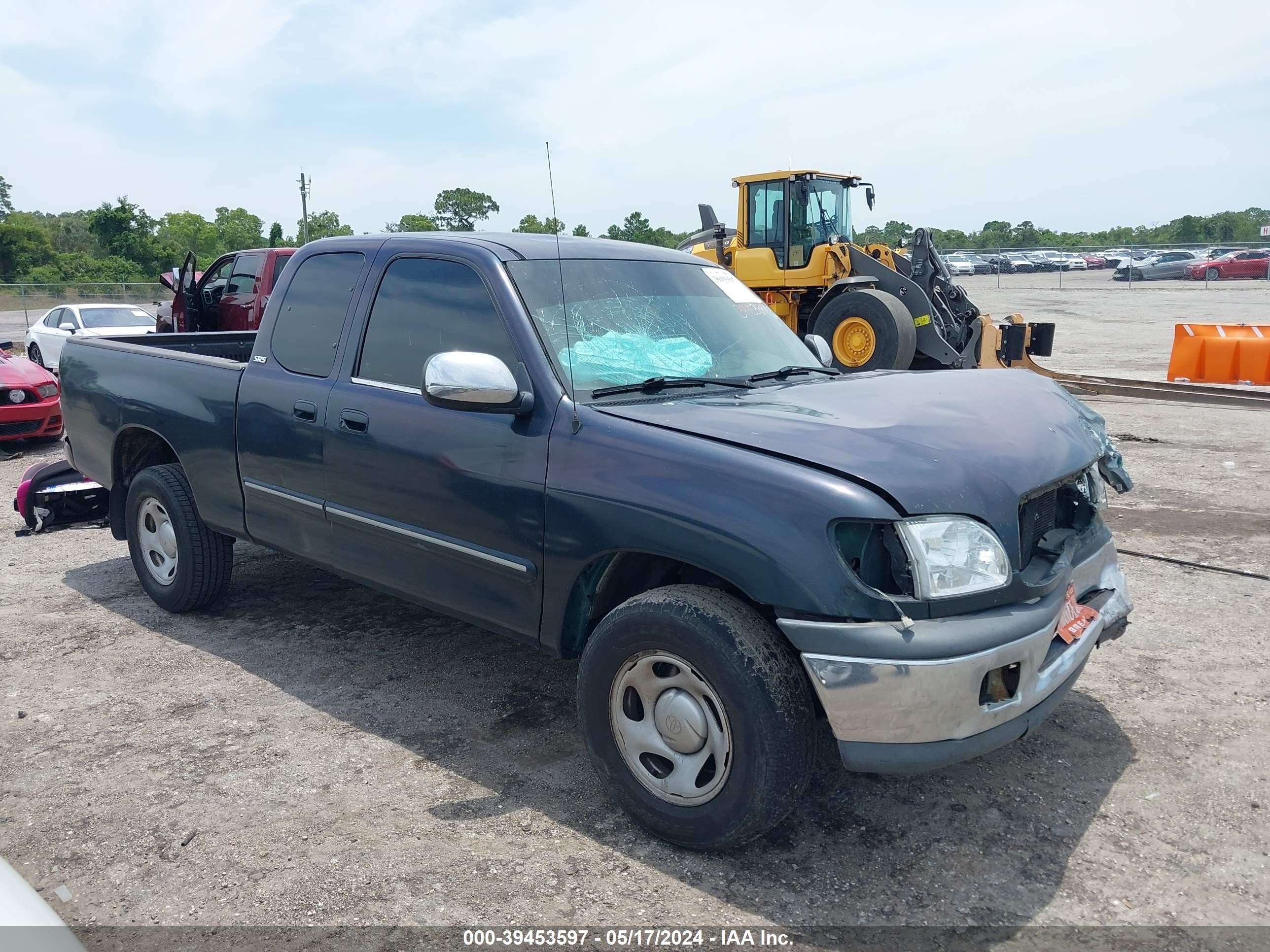 TOYOTA TUNDRA 2000 5tbrt3412ys009335