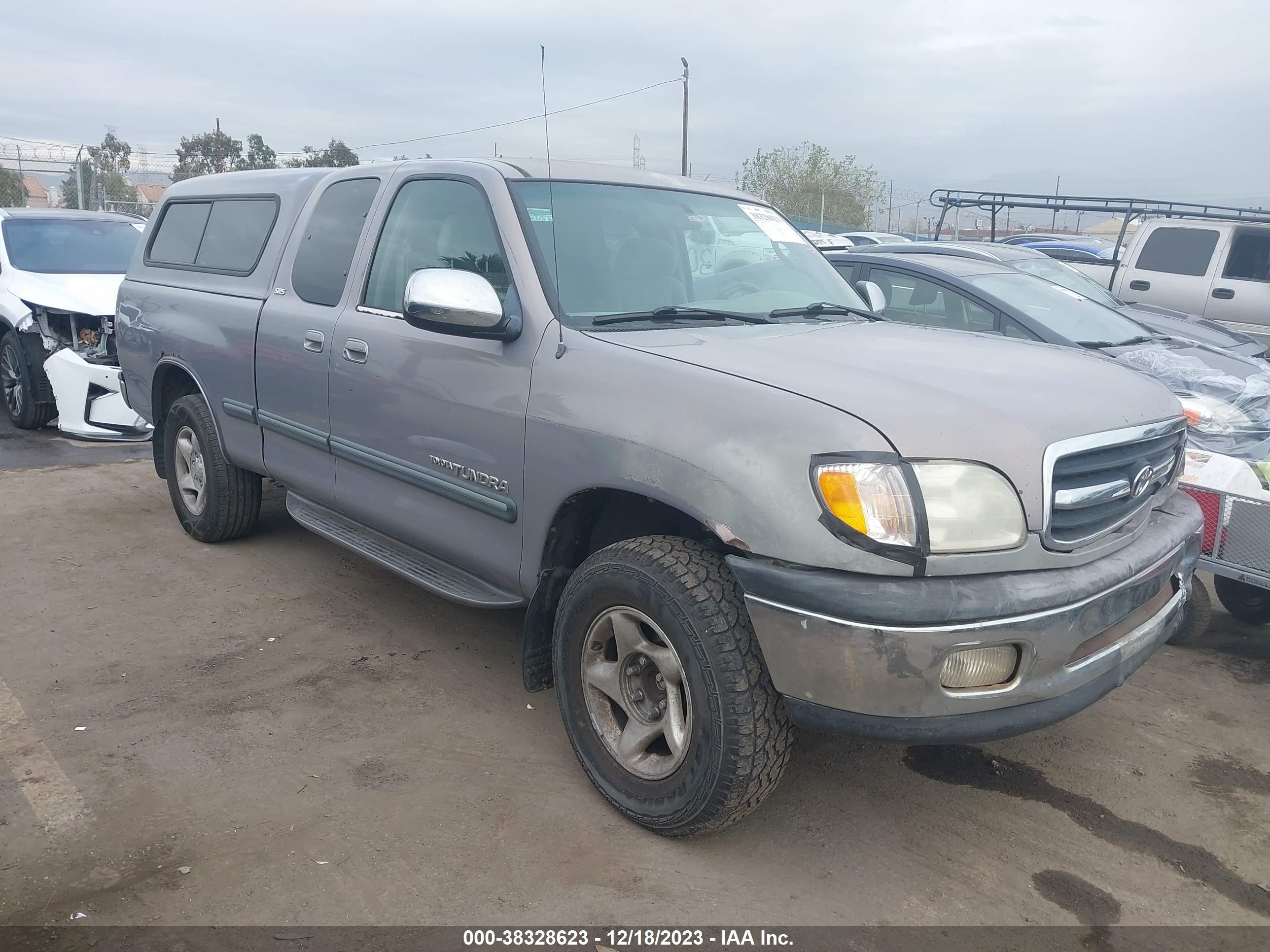 TOYOTA TUNDRA 2000 5tbrt3415ys084188