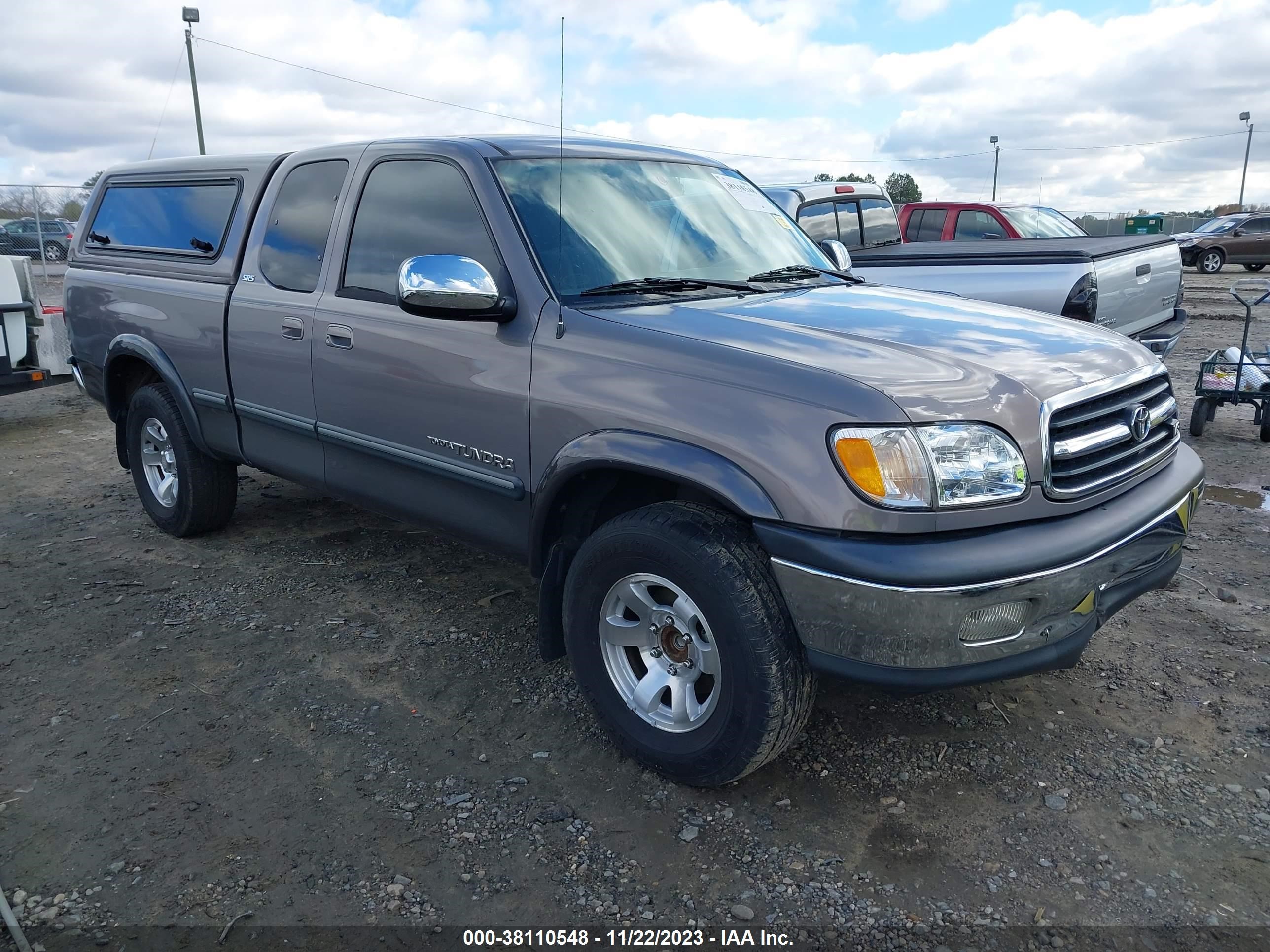 TOYOTA TUNDRA 2000 5tbrt3417ys024042