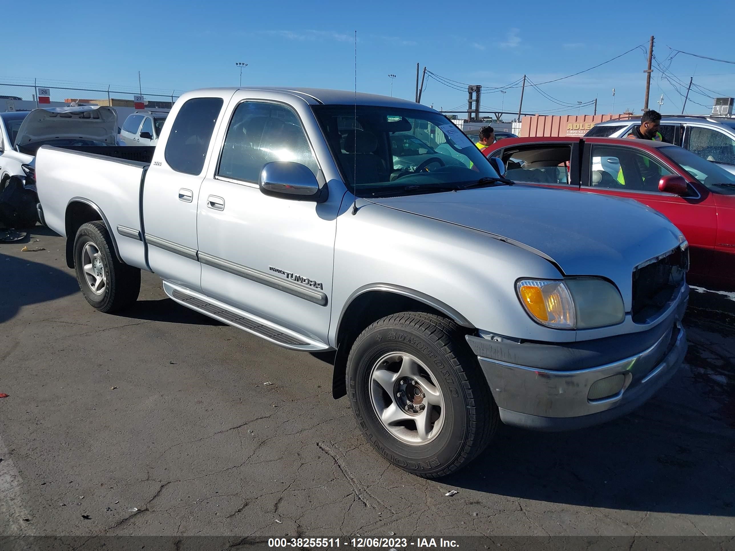 TOYOTA TUNDRA 2000 5tbrt3418ys027712