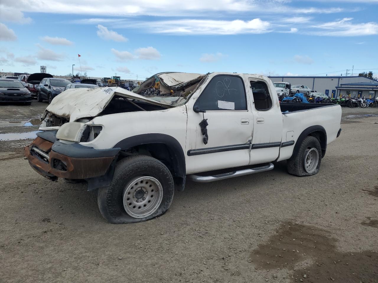 TOYOTA TUNDRA 2000 5tbrt3418ys074819