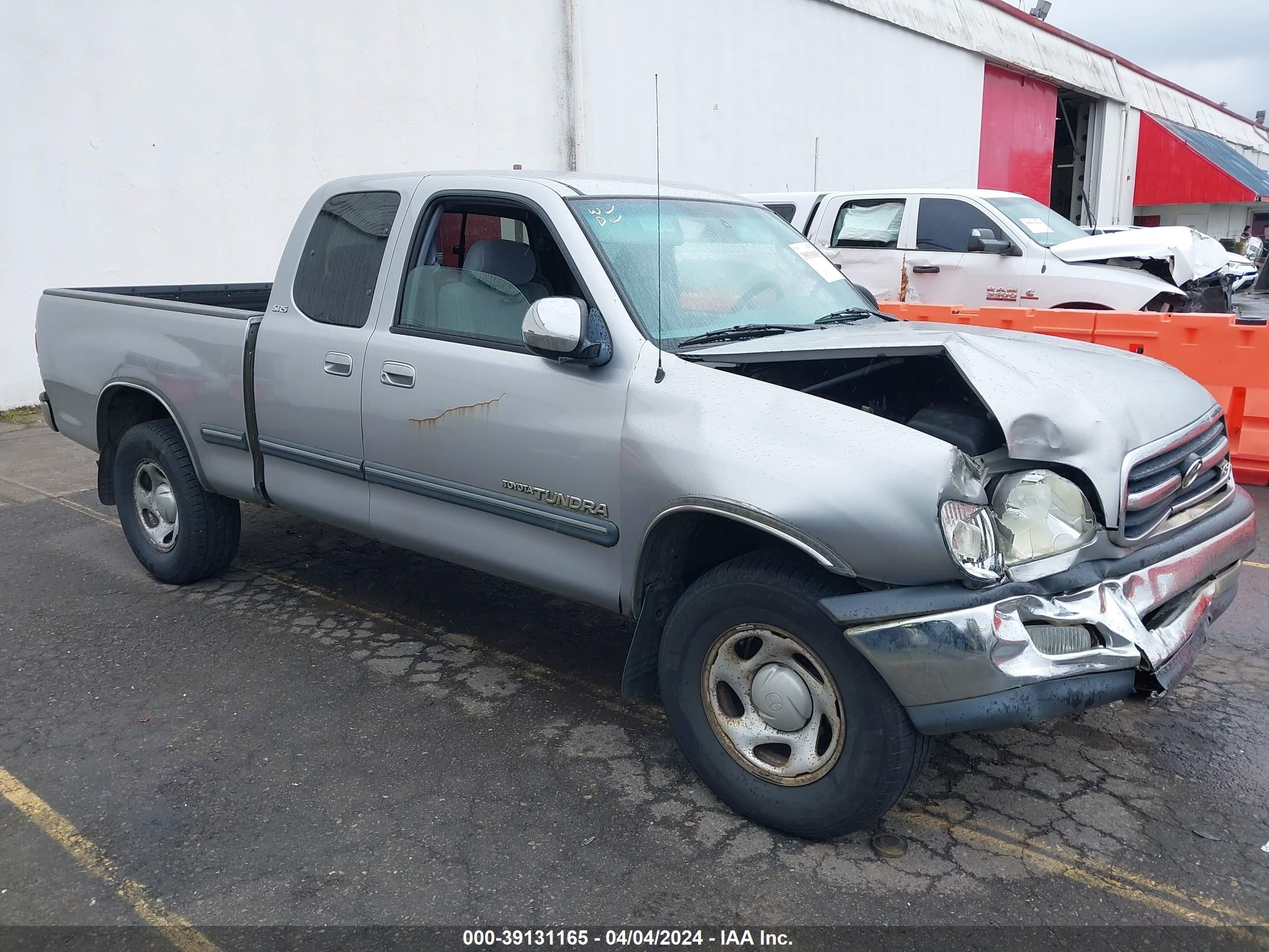 TOYOTA TUNDRA 2002 5tbrt34192s256066