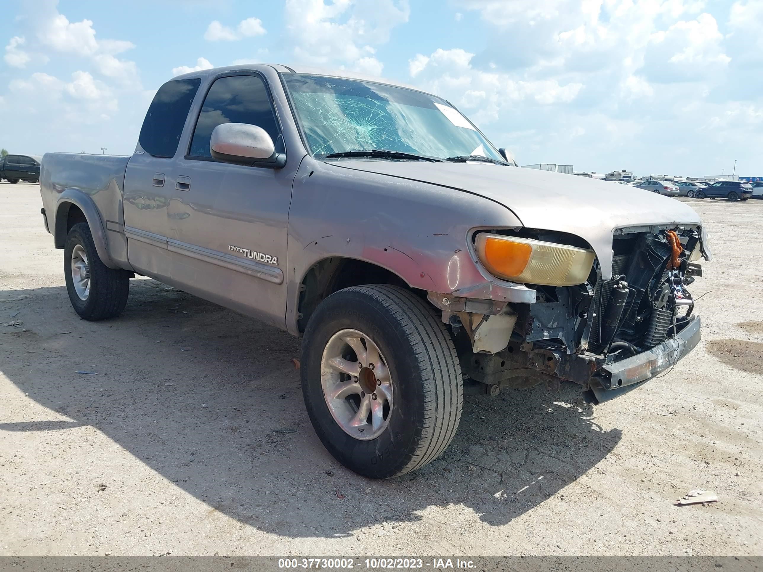 TOYOTA TUNDRA 2000 5tbrt3812ys027425