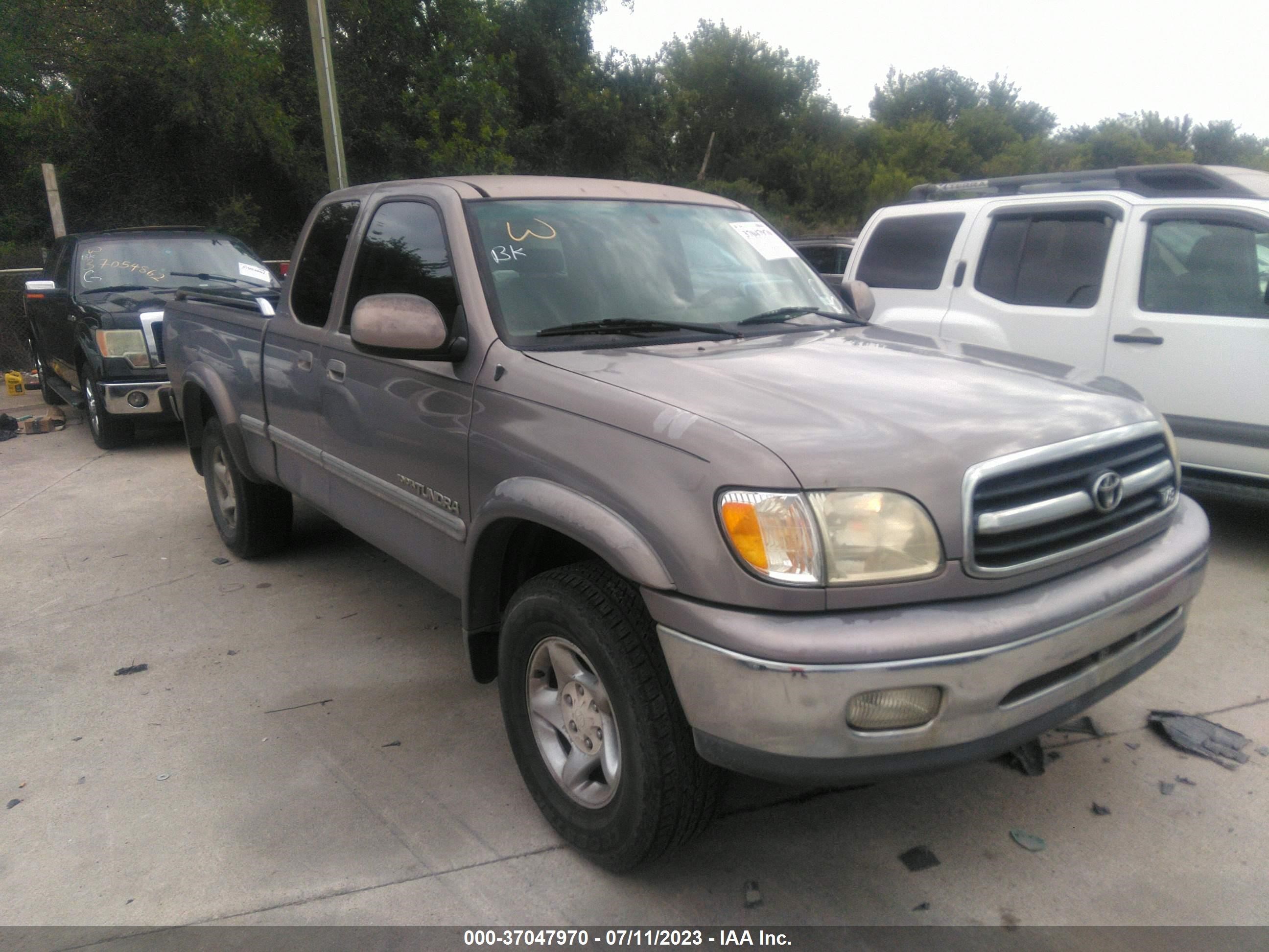 TOYOTA TUNDRA 2000 5tbrt3814ys034019