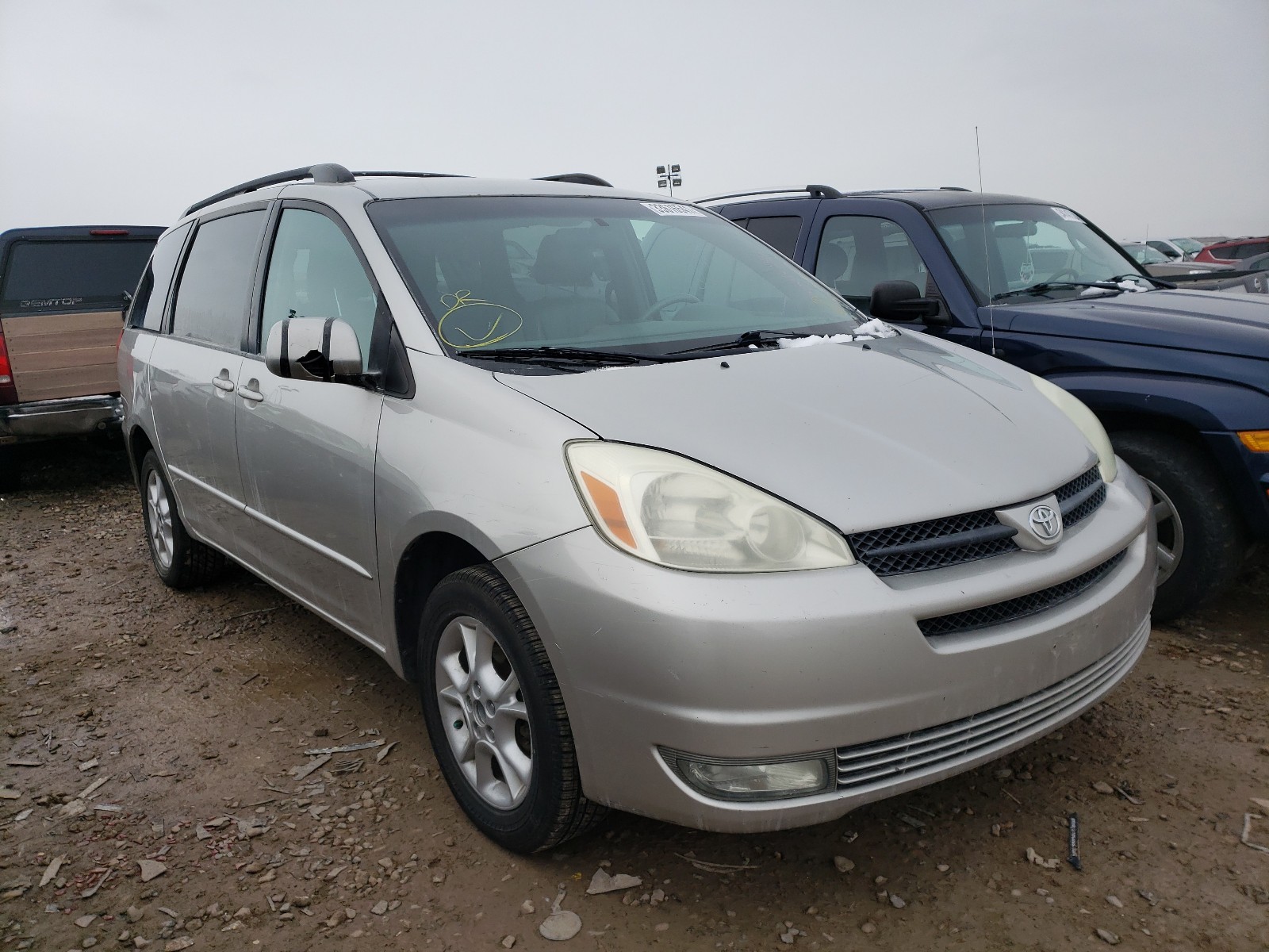 TOYOTA SIENNA XLE 2004 5tdba22c24s012355