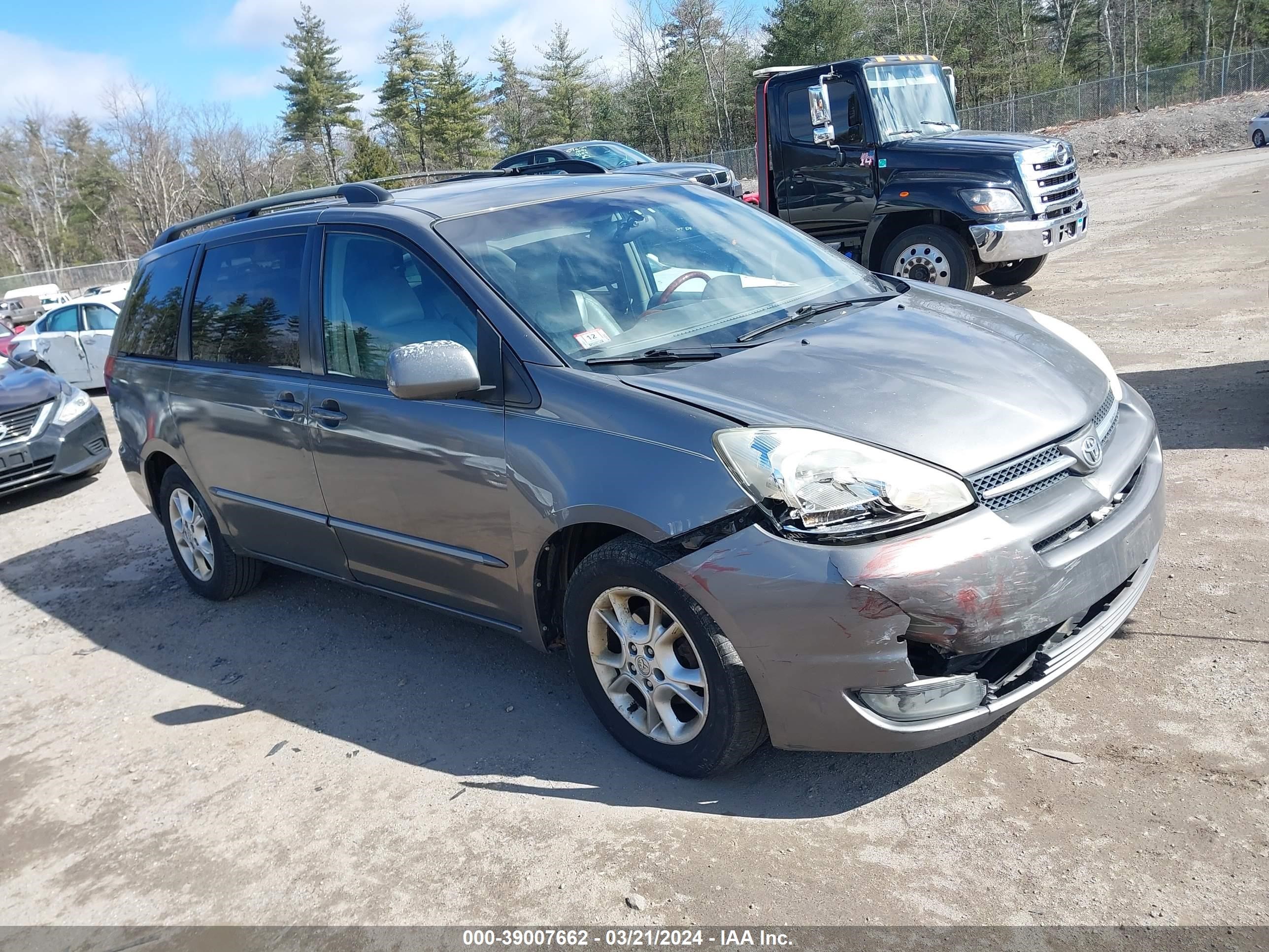 TOYOTA SIENNA 2005 5tdba22c25s030355