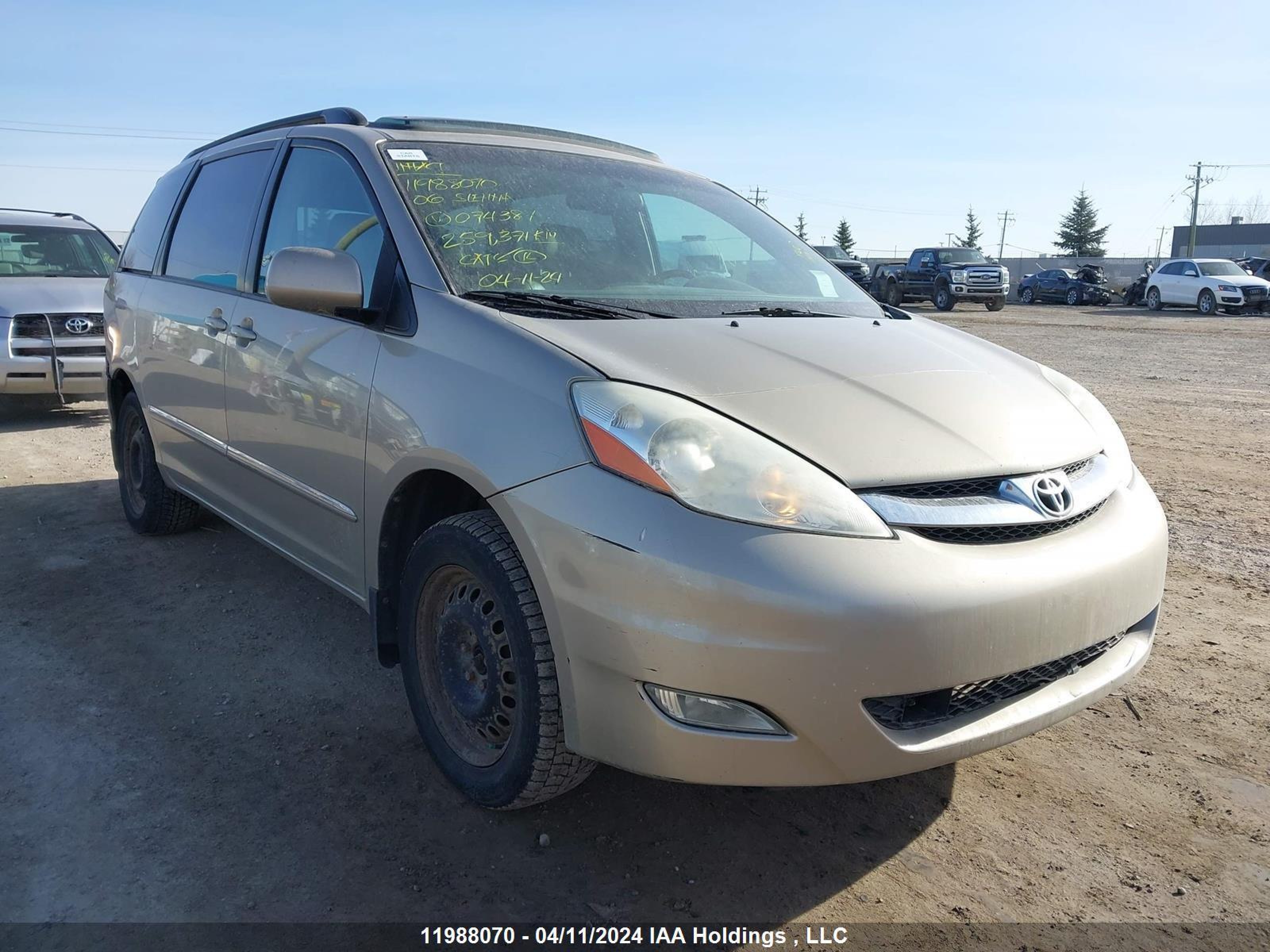 TOYOTA SIENNA 2006 5tdba22c26s074387