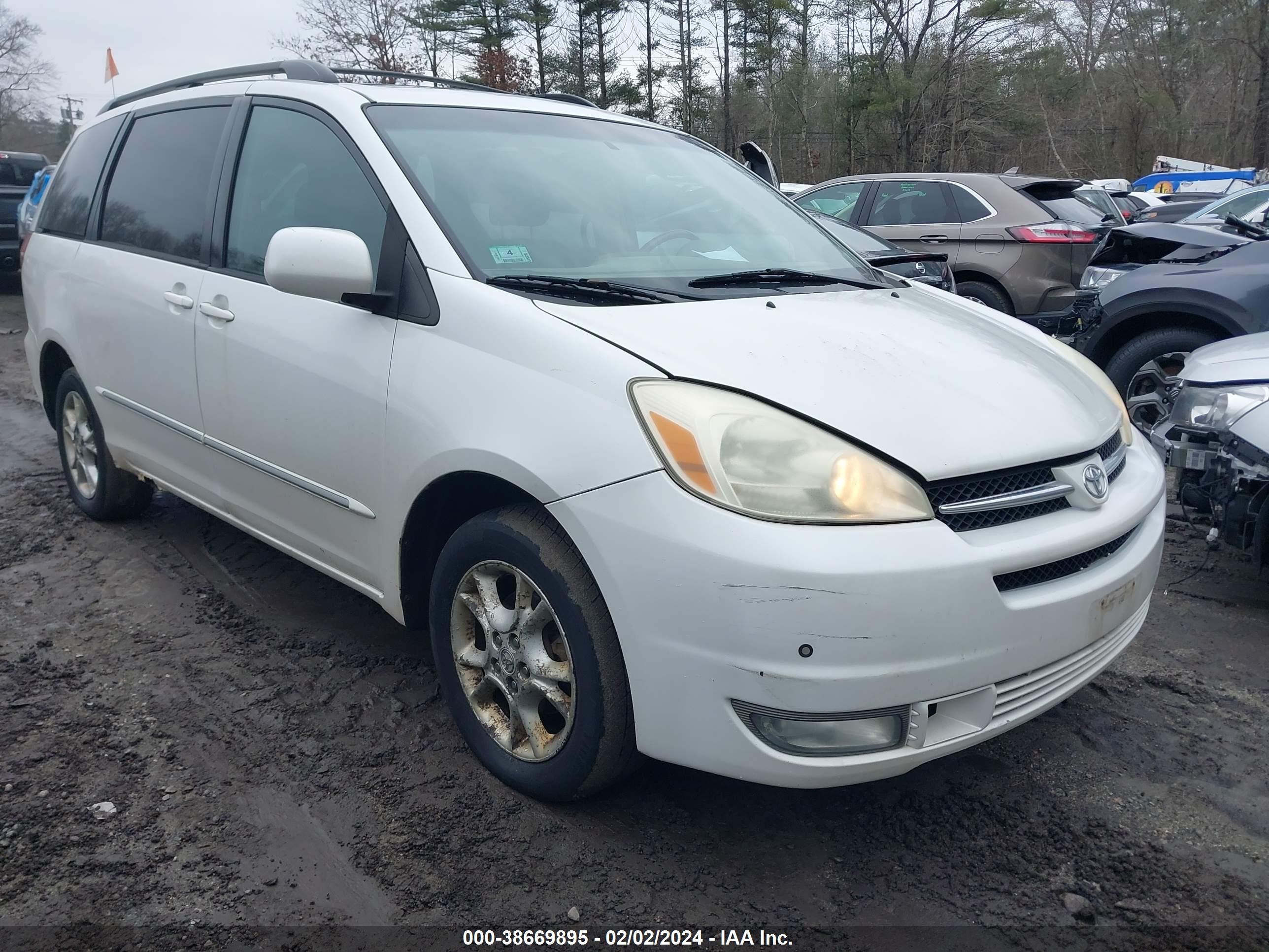 TOYOTA SIENNA 2005 5tdba22c45s042233