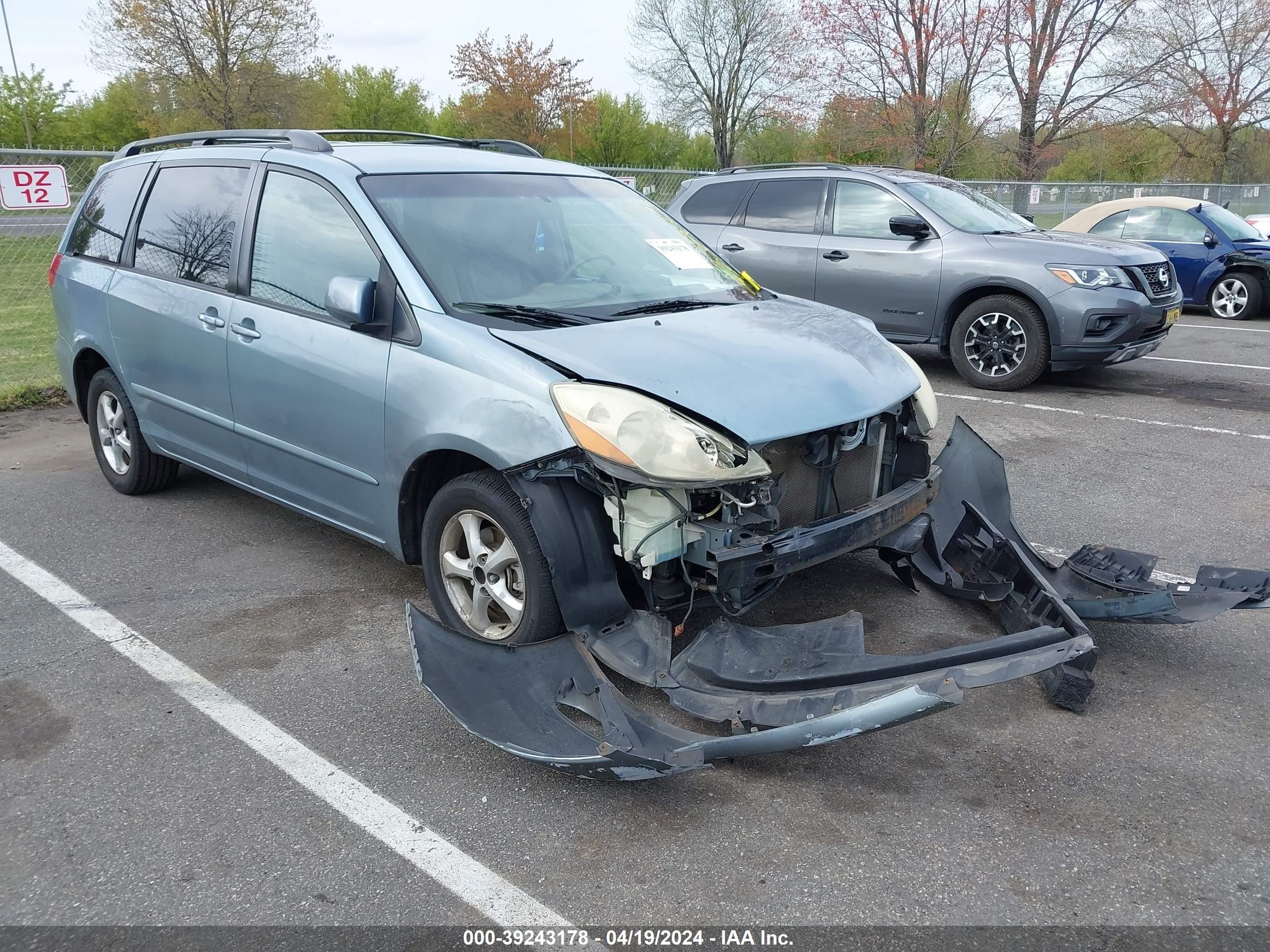 TOYOTA SIENNA 2006 5tdba22c56s055302