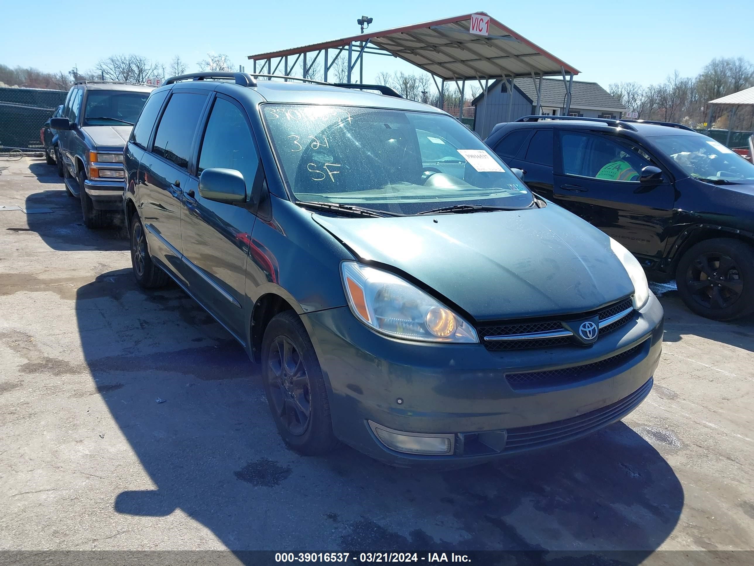 TOYOTA SIENNA 2005 5tdba22c65s035591