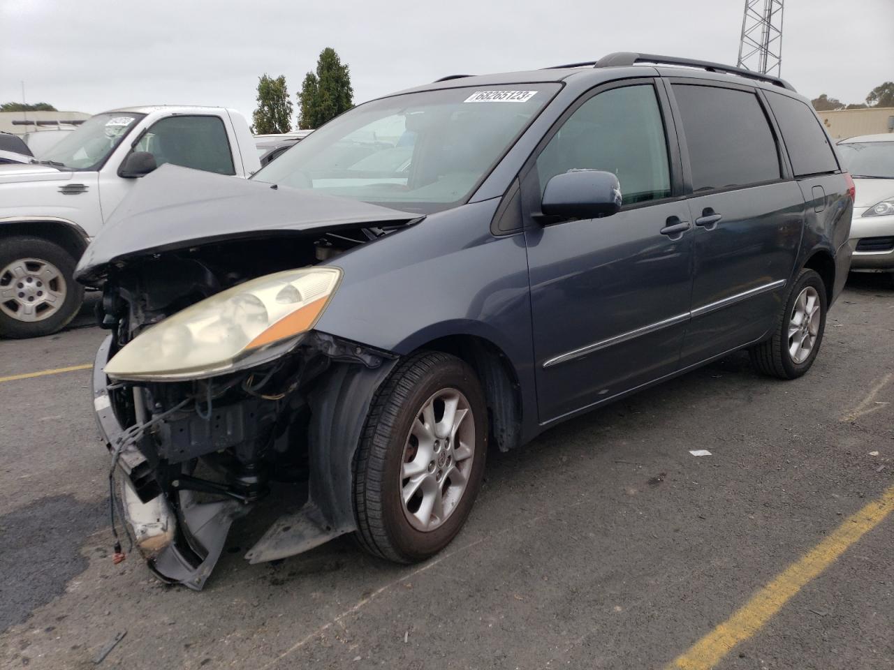 TOYOTA SIENNA 2006 5tdba22c86s062924