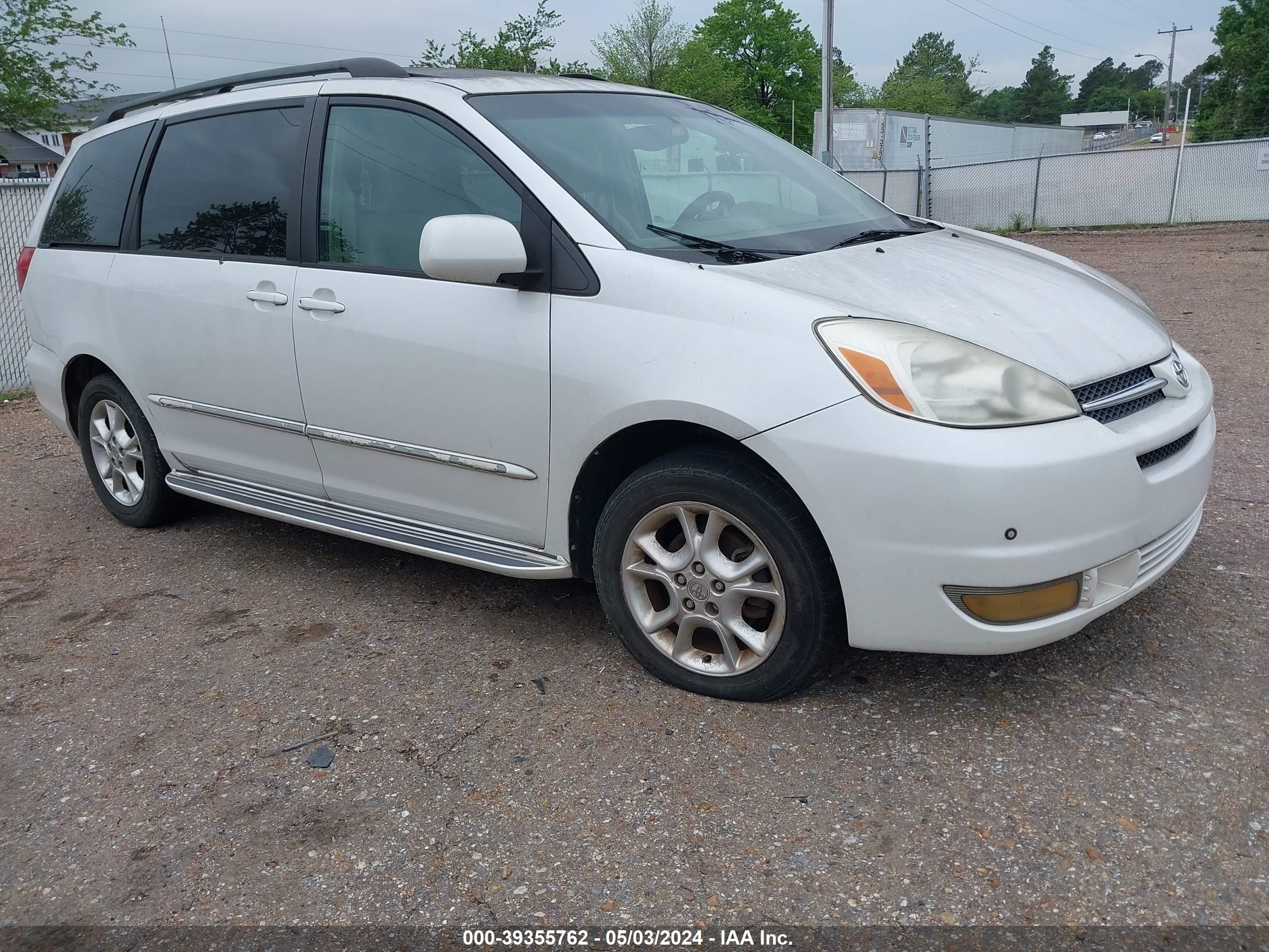 TOYOTA SIENNA 2004 5tdba22cx4s000695