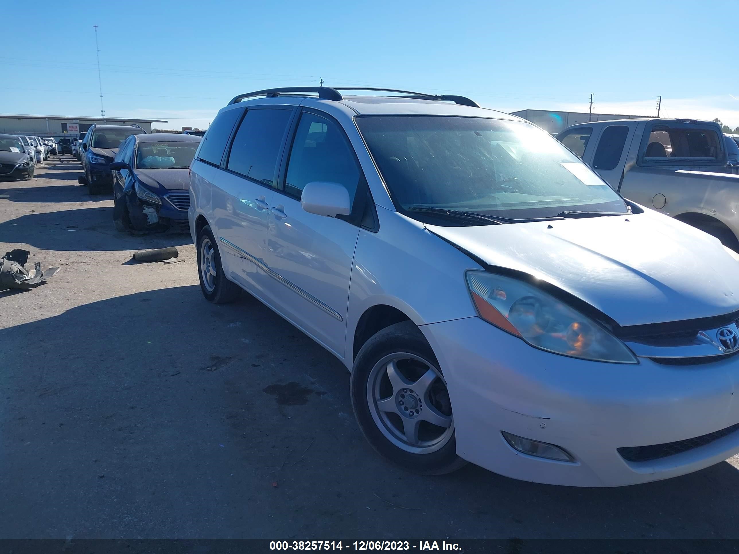 TOYOTA SIENNA 2006 5tdba22cx6s067669