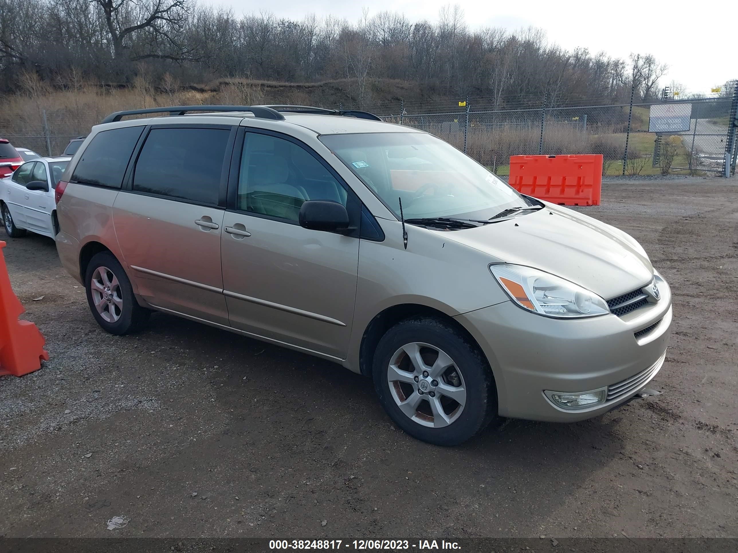 TOYOTA SIENNA 2005 5tdba23c25s045369