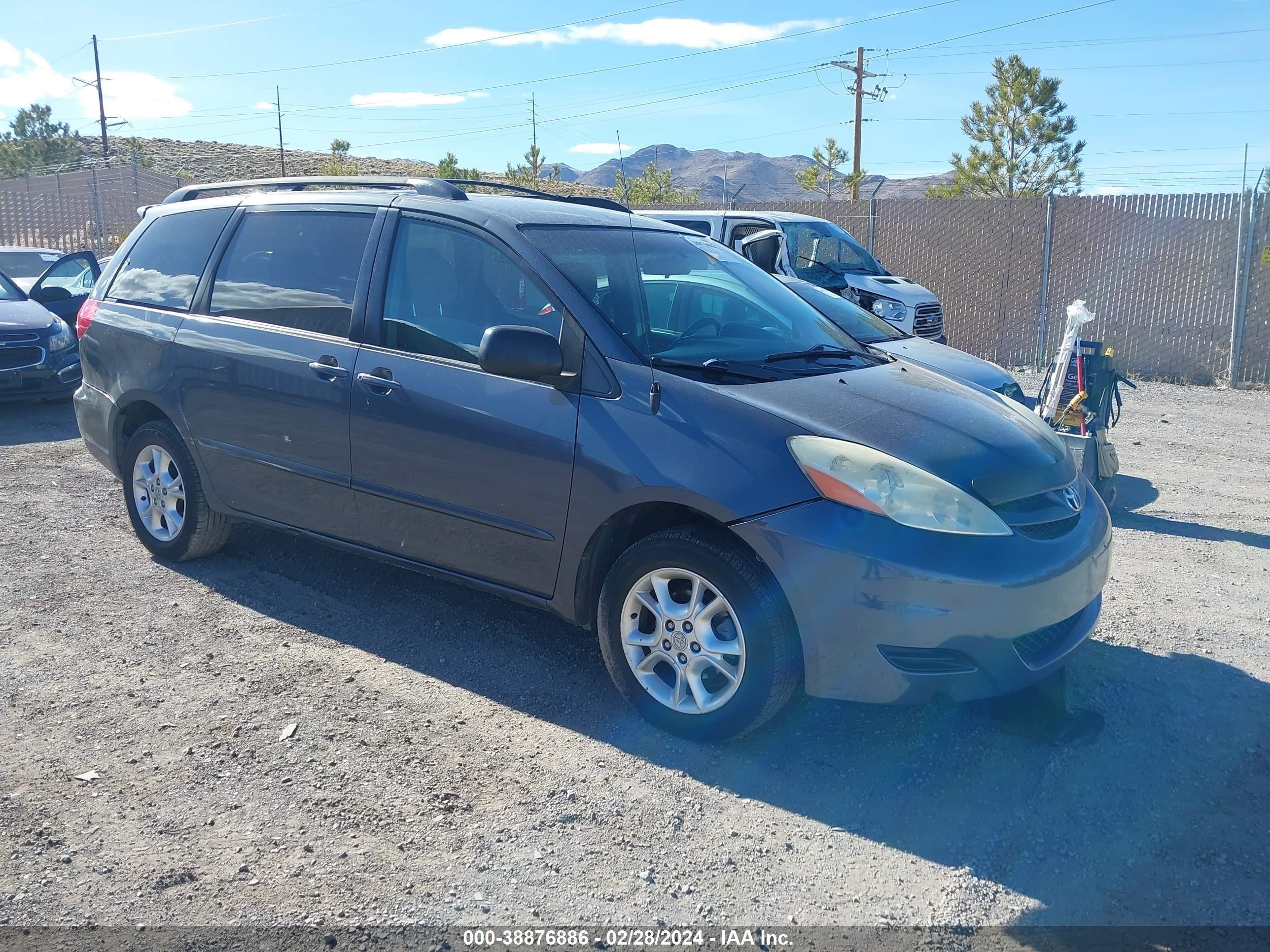 TOYOTA SIENNA 2006 5tdba23c26s067826